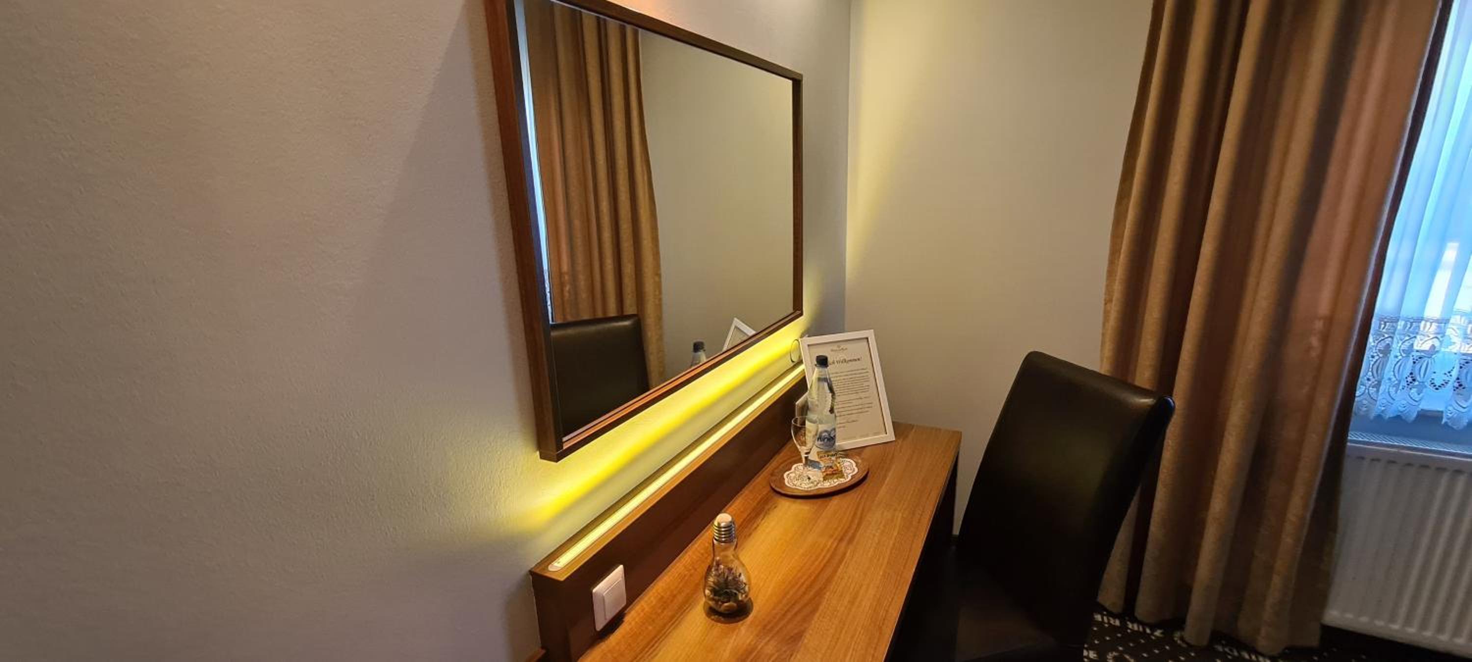 Double Room - Photo 14