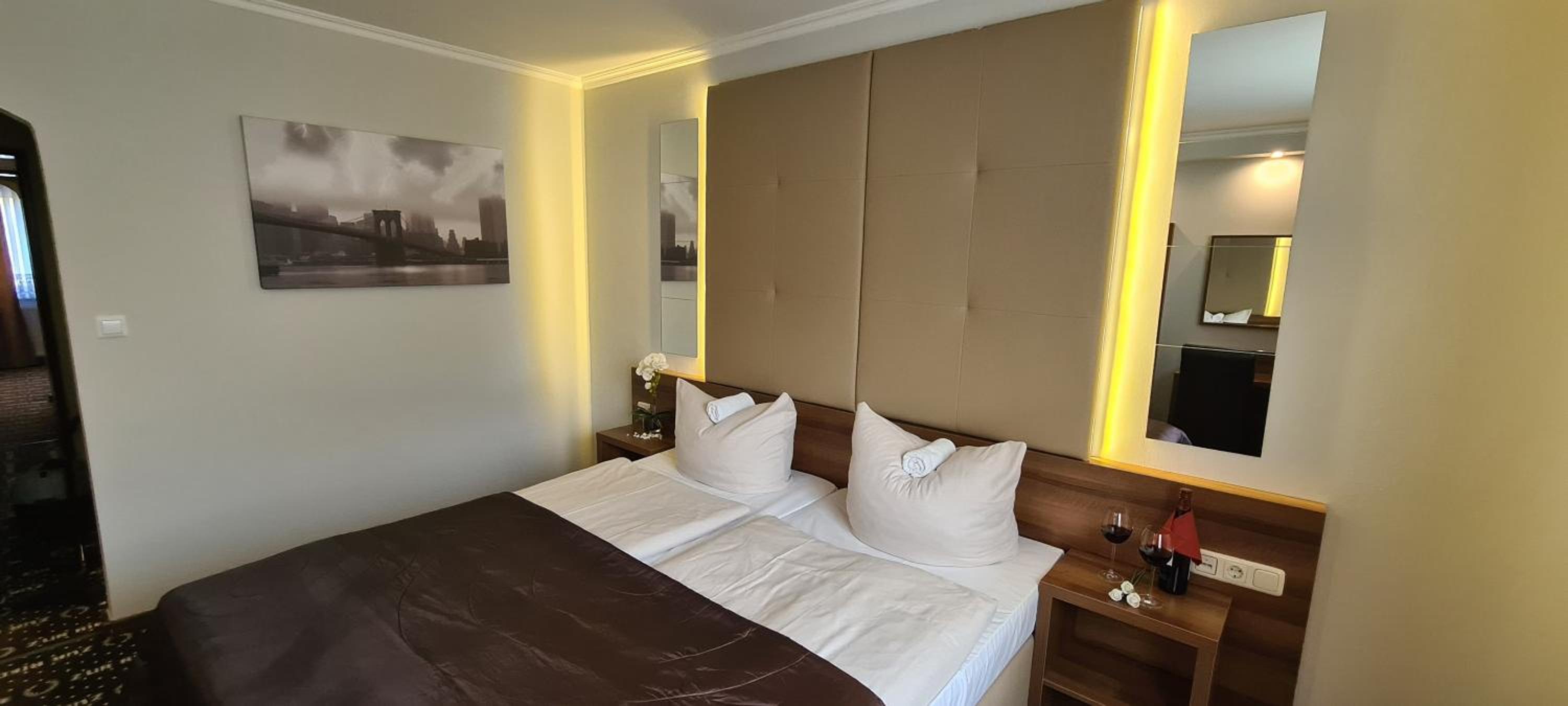 Double Room - Photo 5