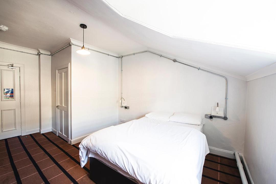 Double Room Ensuite - Photo 1