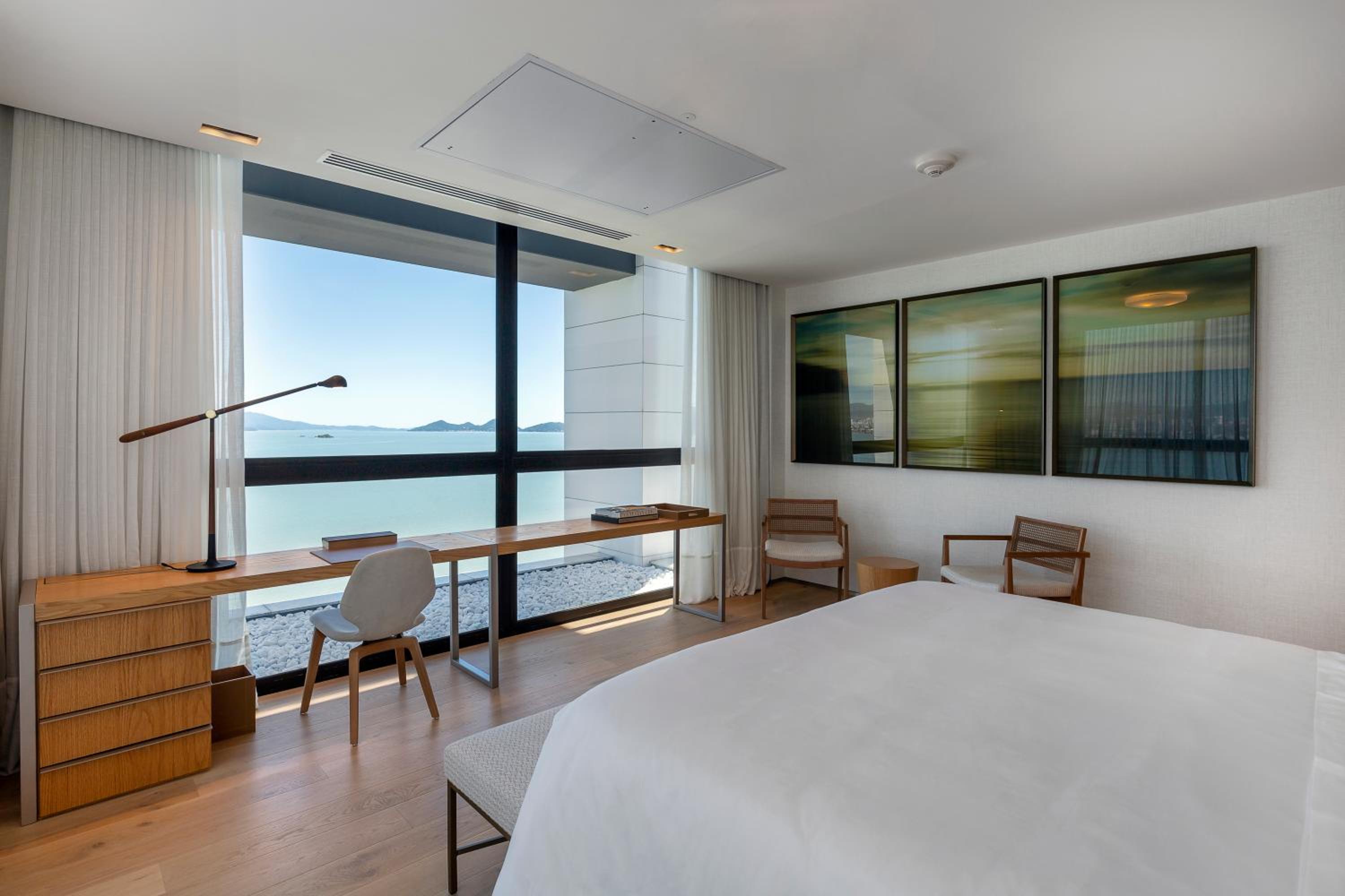 Suite with Sea View