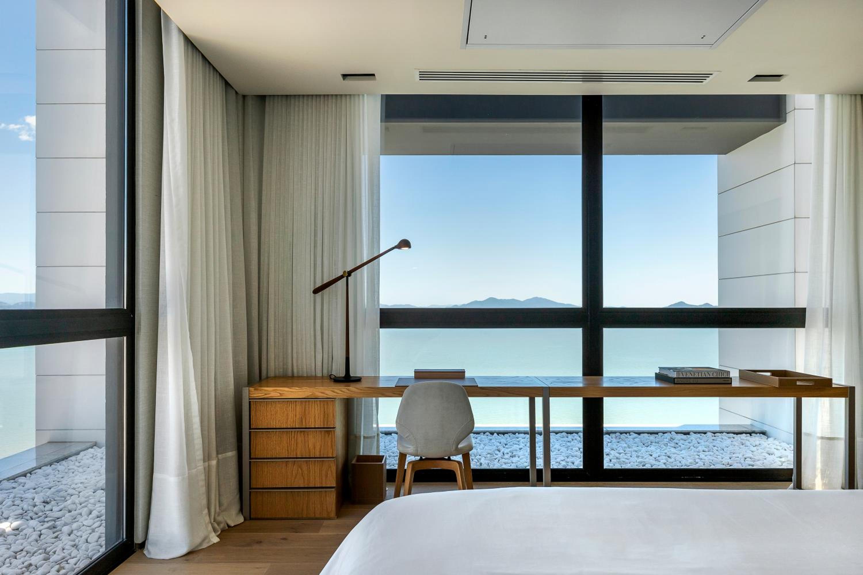 Suite with Sea View