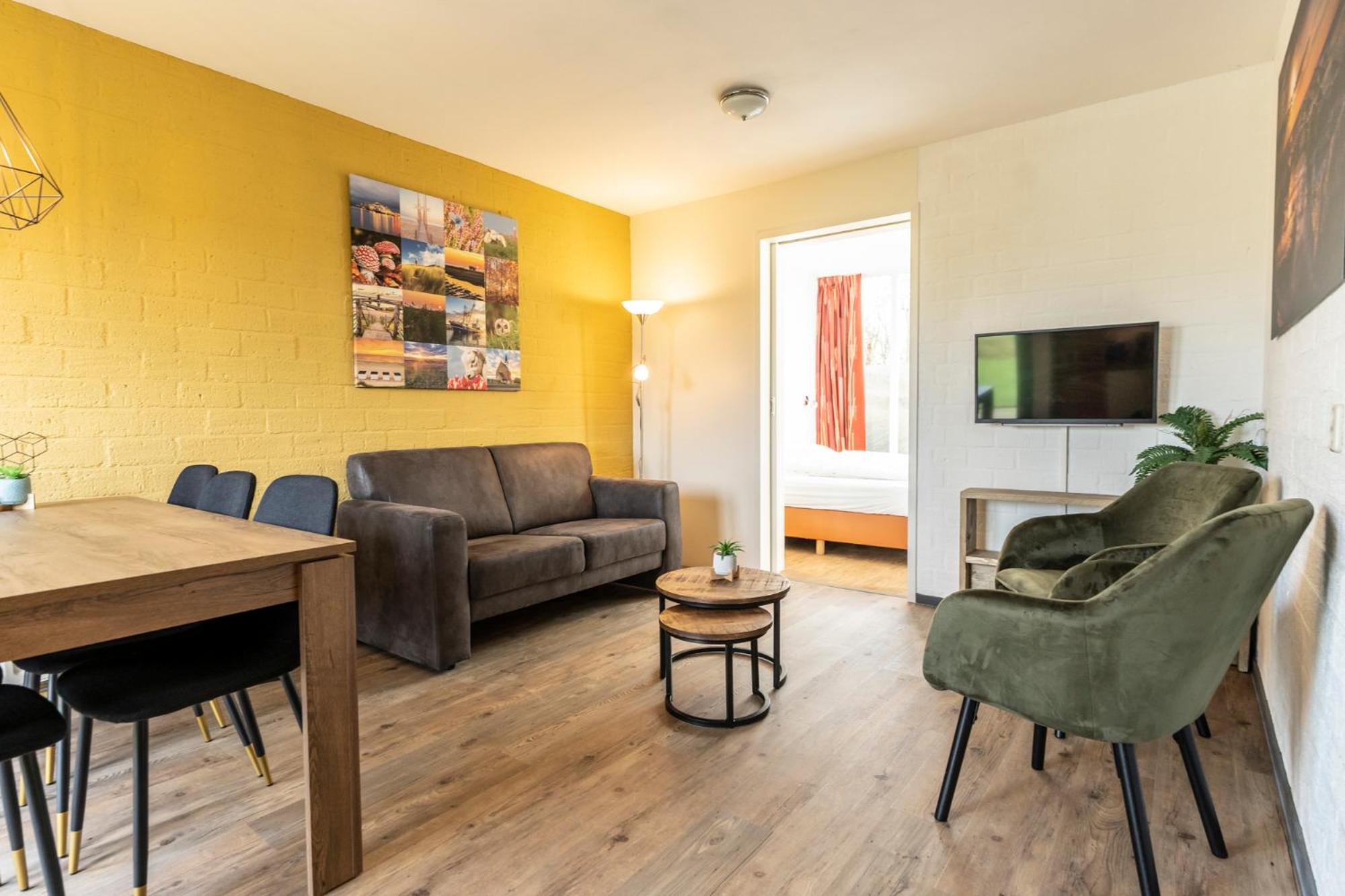 Three-Bedroom Chalet photo 1