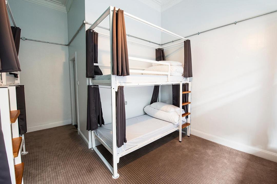 6 Bed Private Room Ensuite - Photo 3