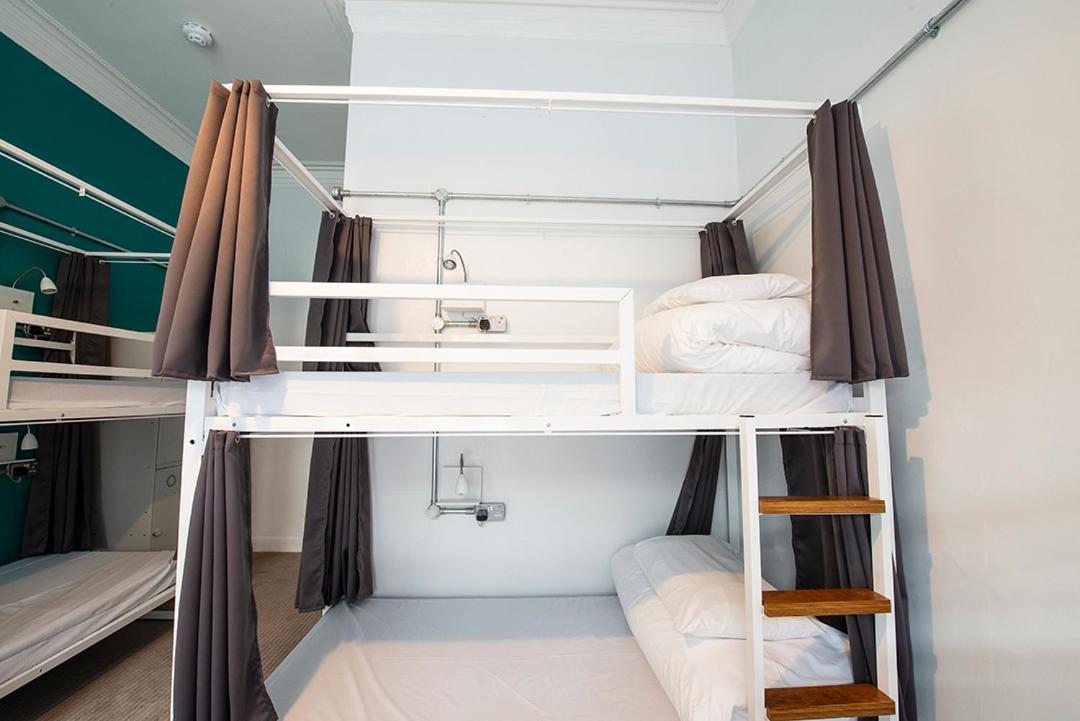 6 Bed Private Room Ensuite - Photo 4