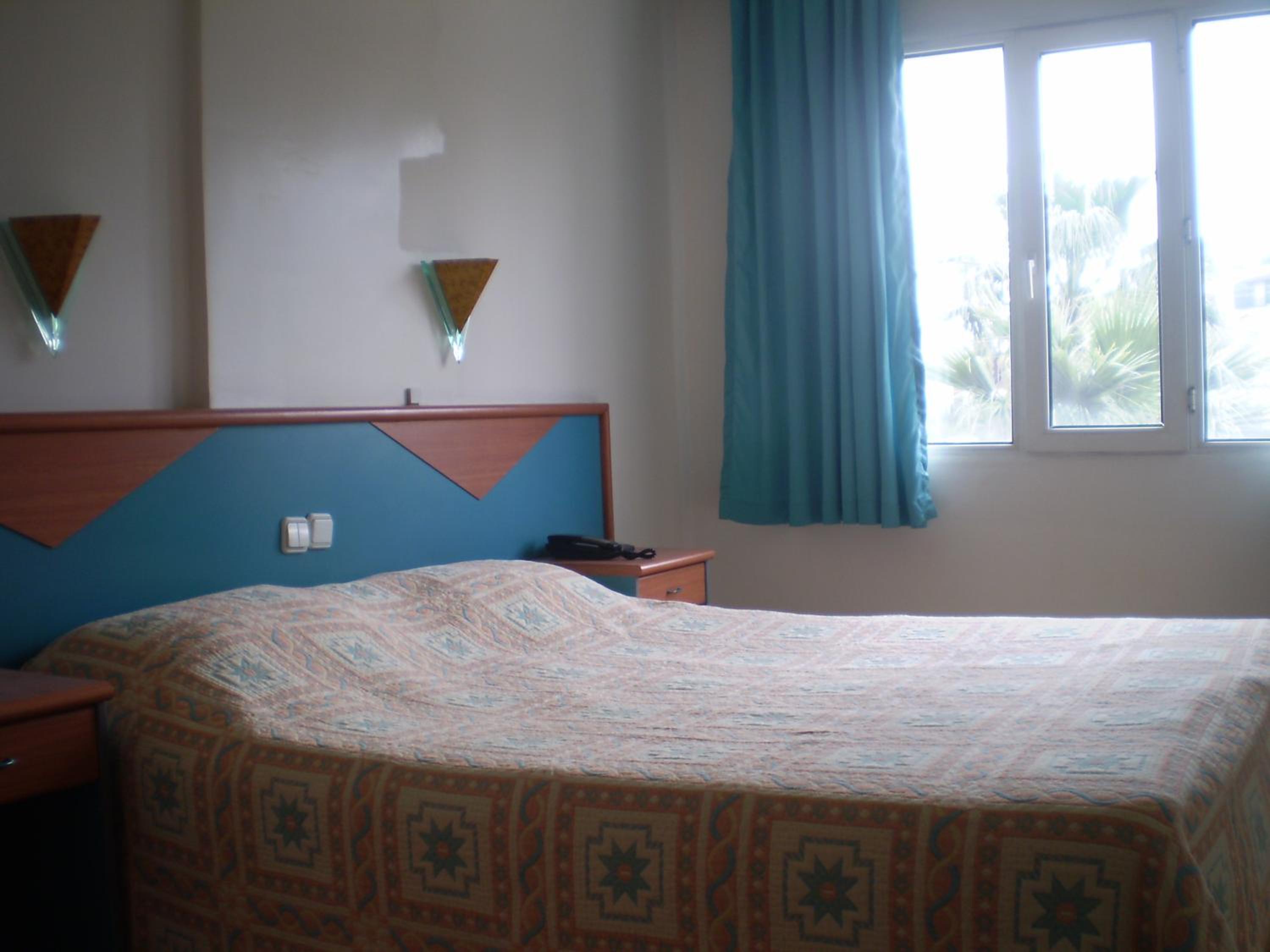 One-Bedroom Apartment With Balcony