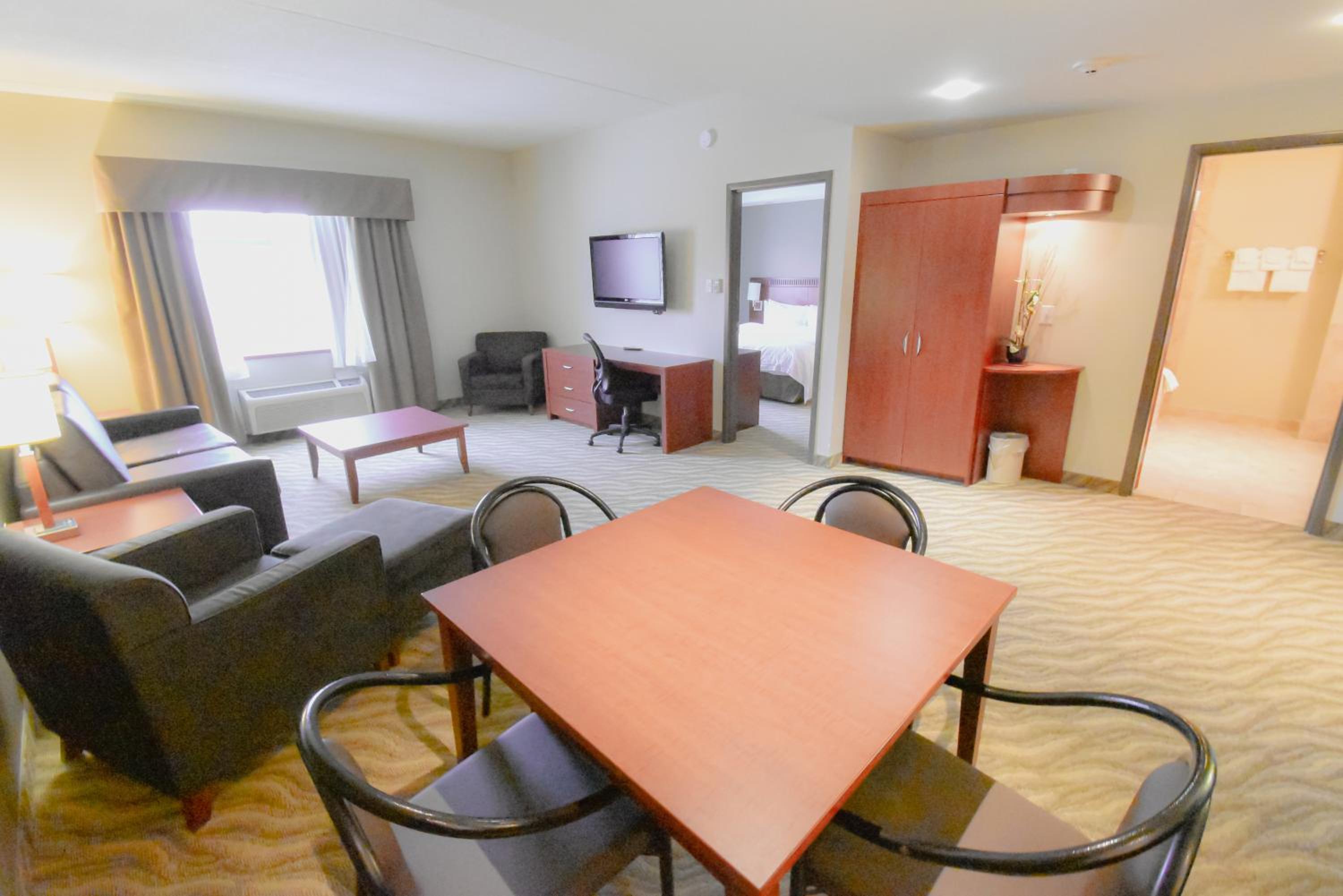 Suite With Hot Tub photo 1