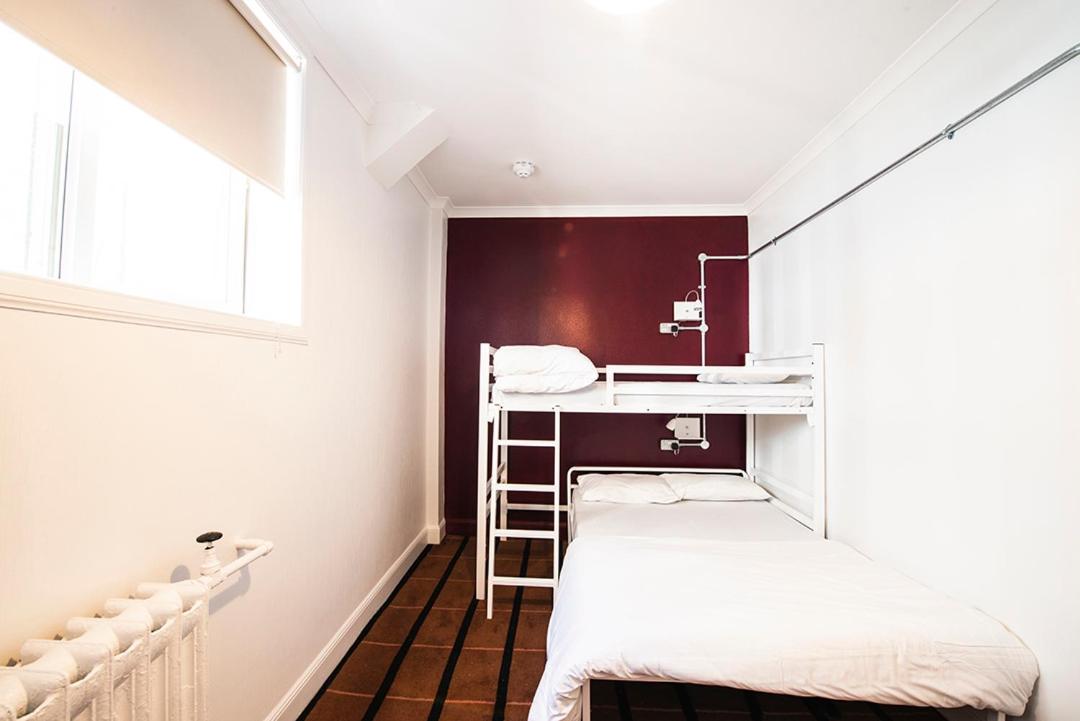 Triple Room Ensuite - Photo 2