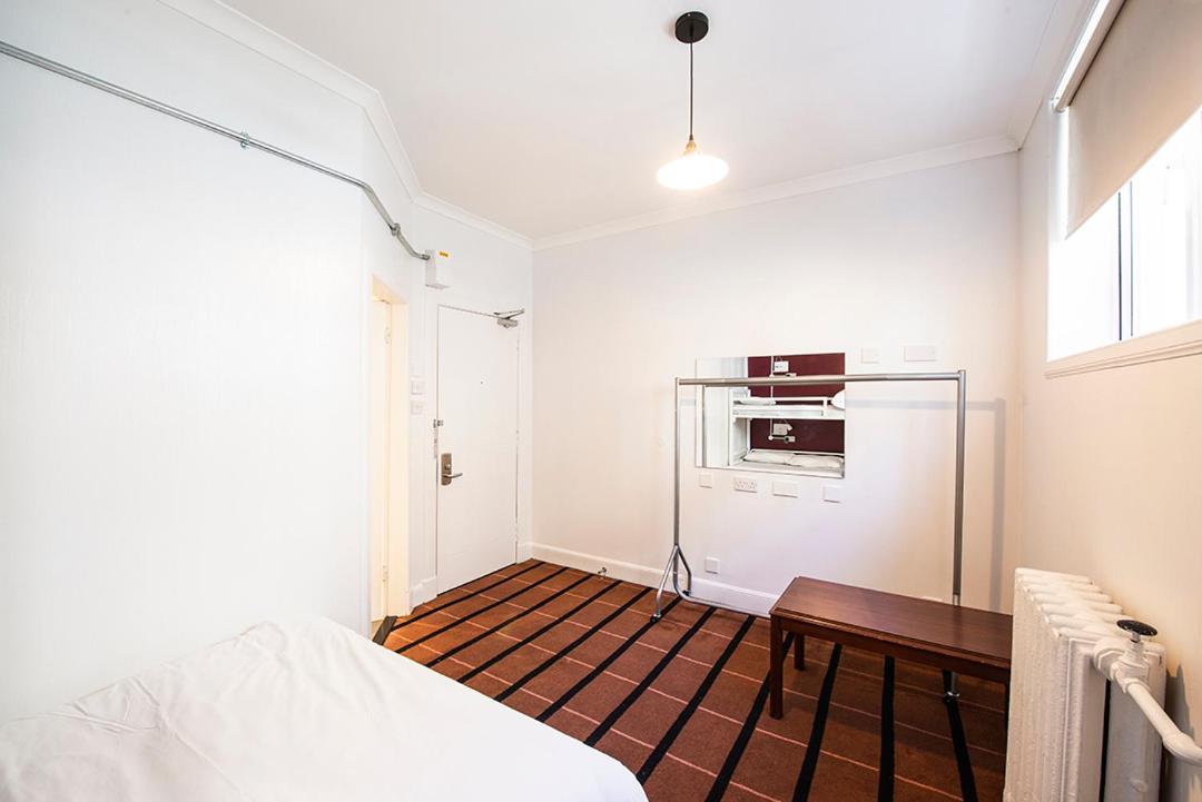 Triple Room Ensuite - Photo 3