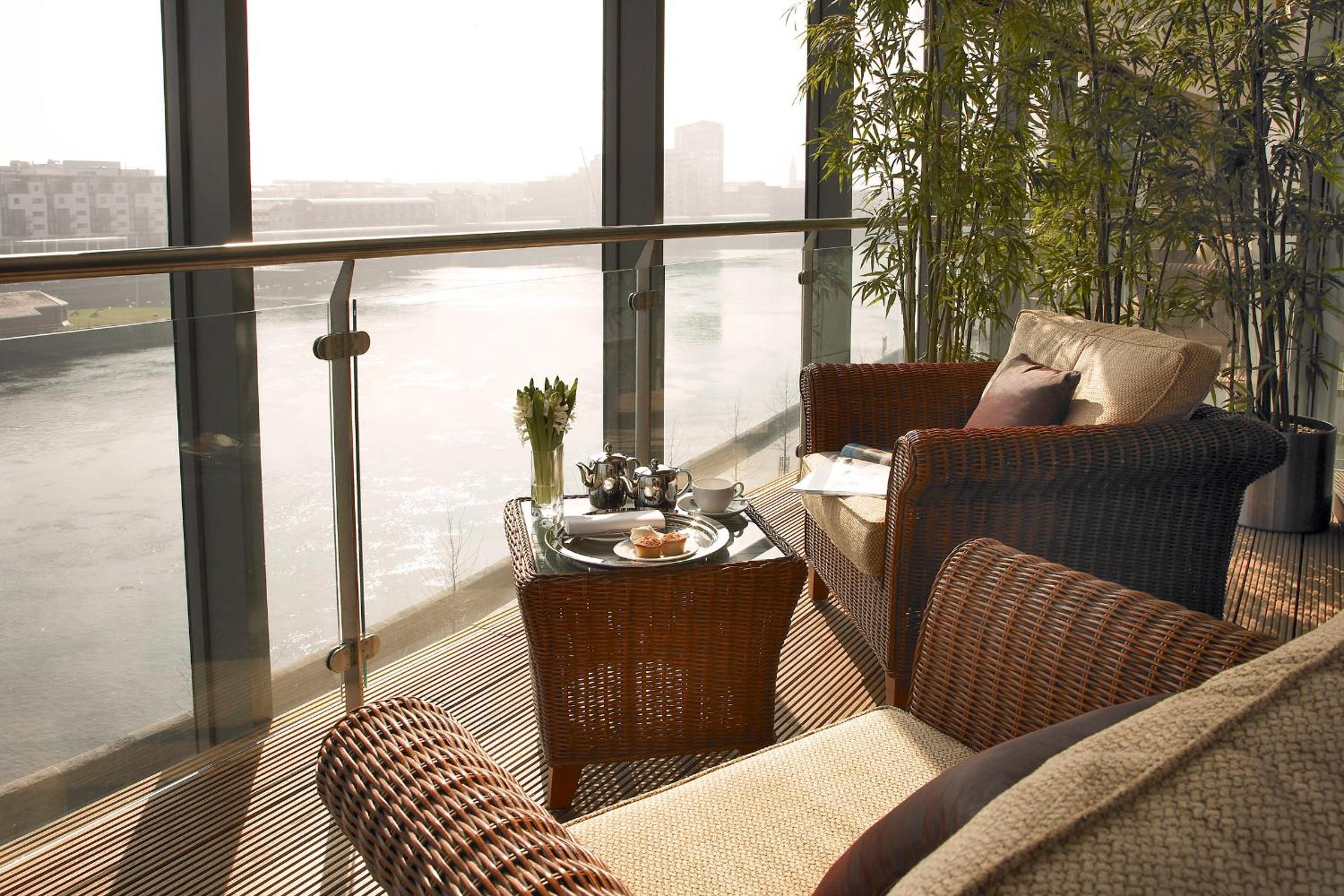 Junior Suite with Balcony - Photo 6