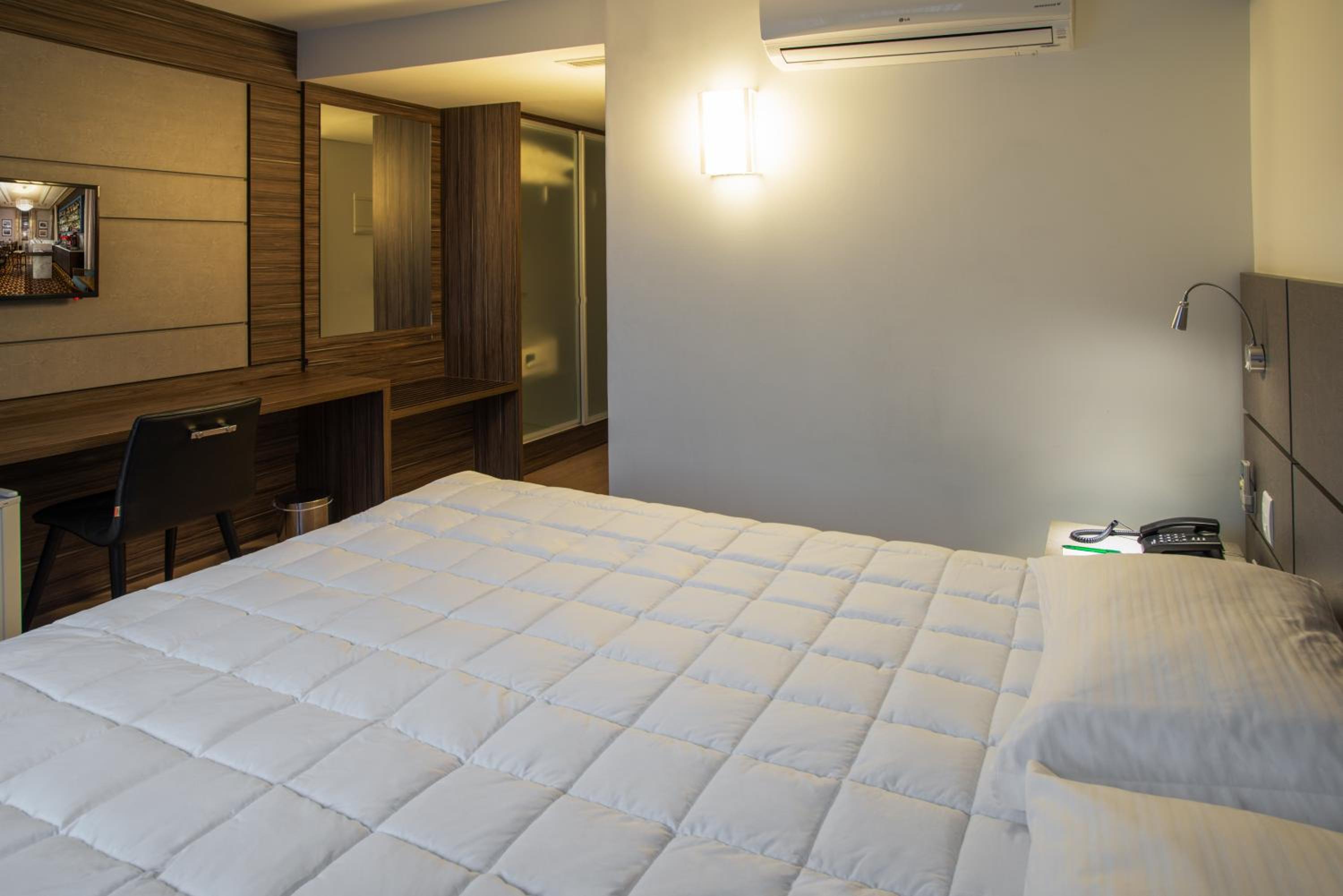 Deluxe Double Room photo 2