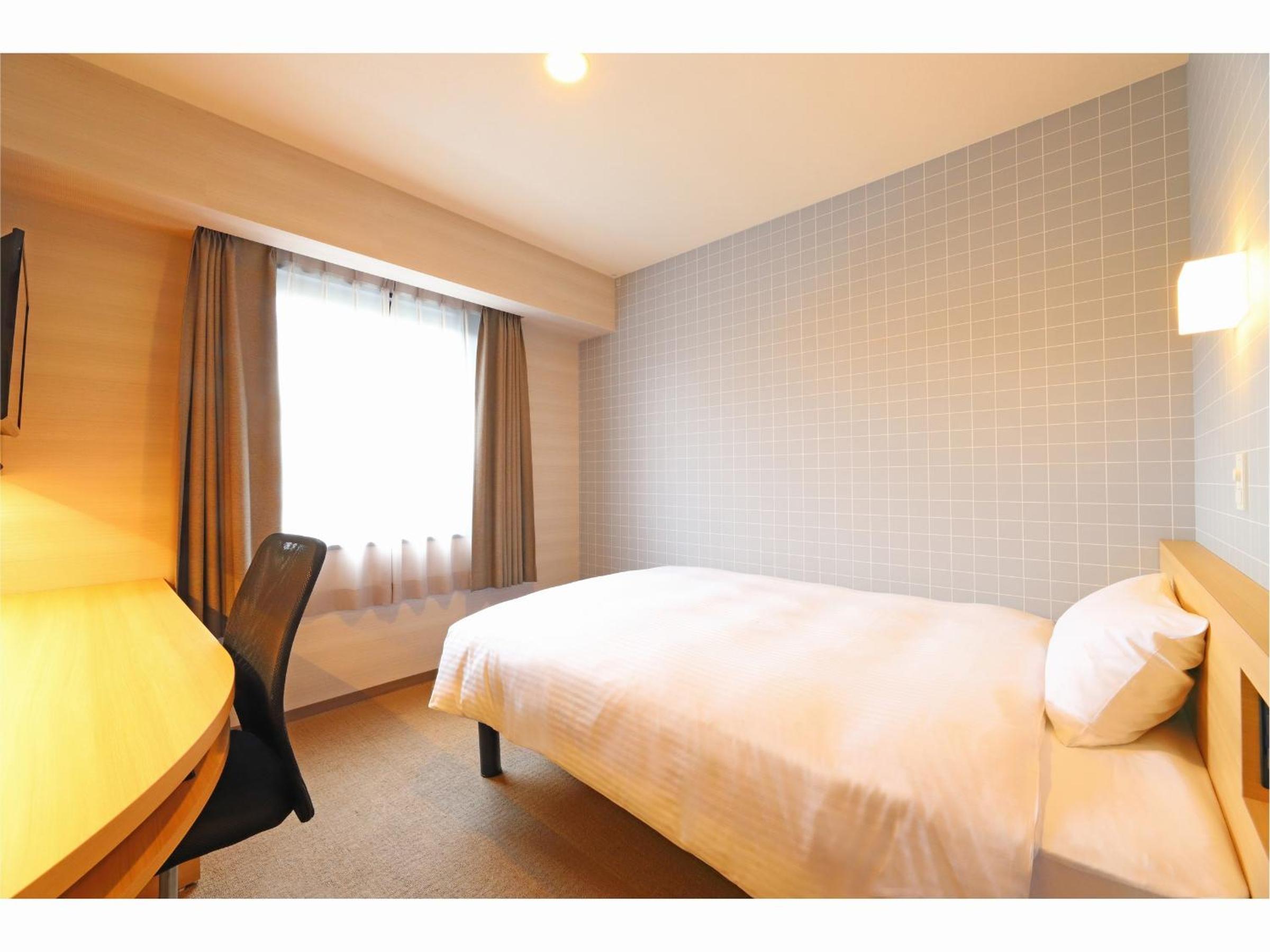 Single Room - Non-Smoking - Photo 8