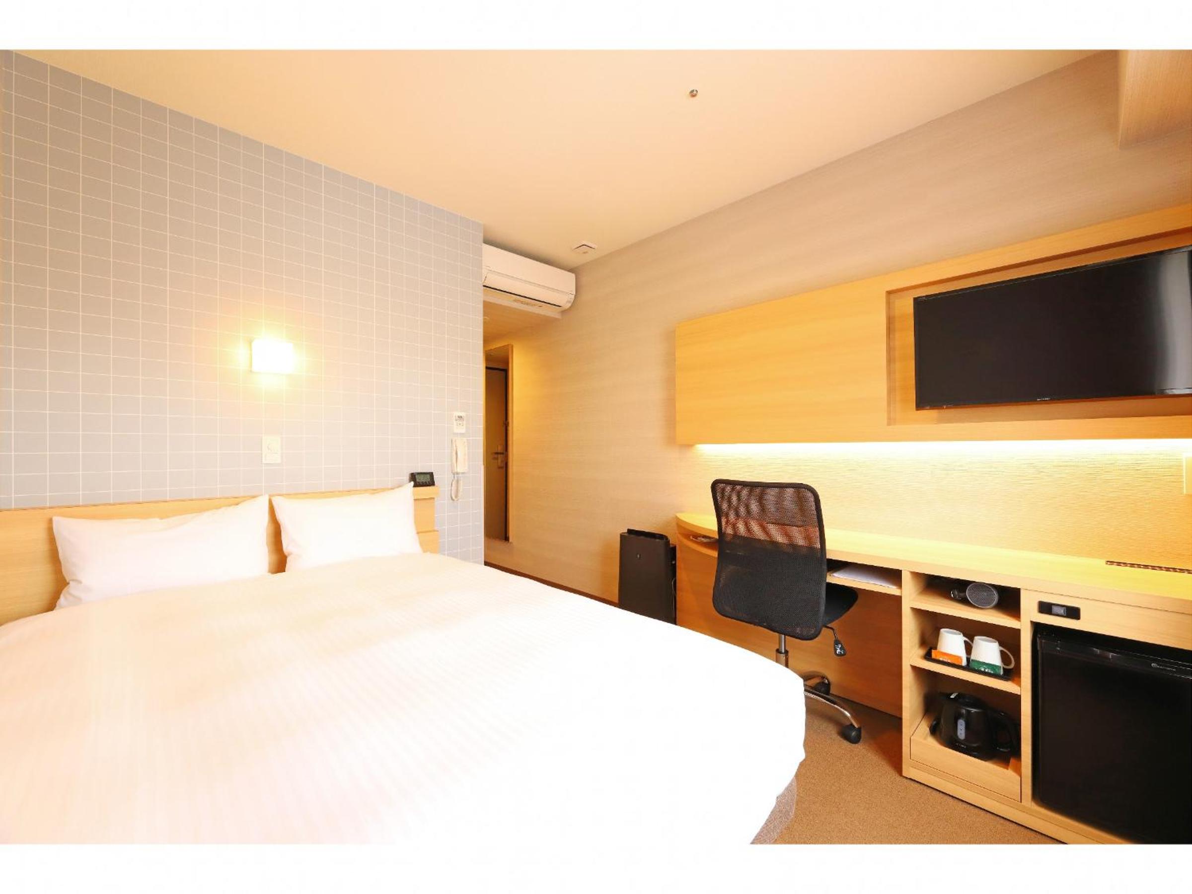 Double Room - Non-Smoking  - Photo 1