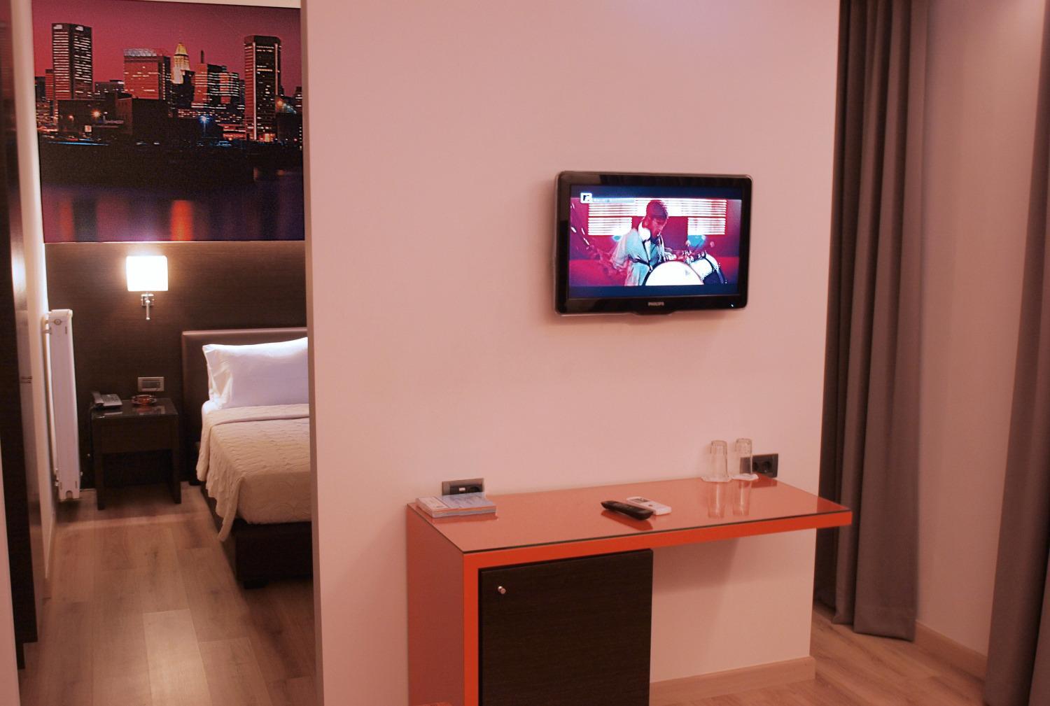Family Room photo 1