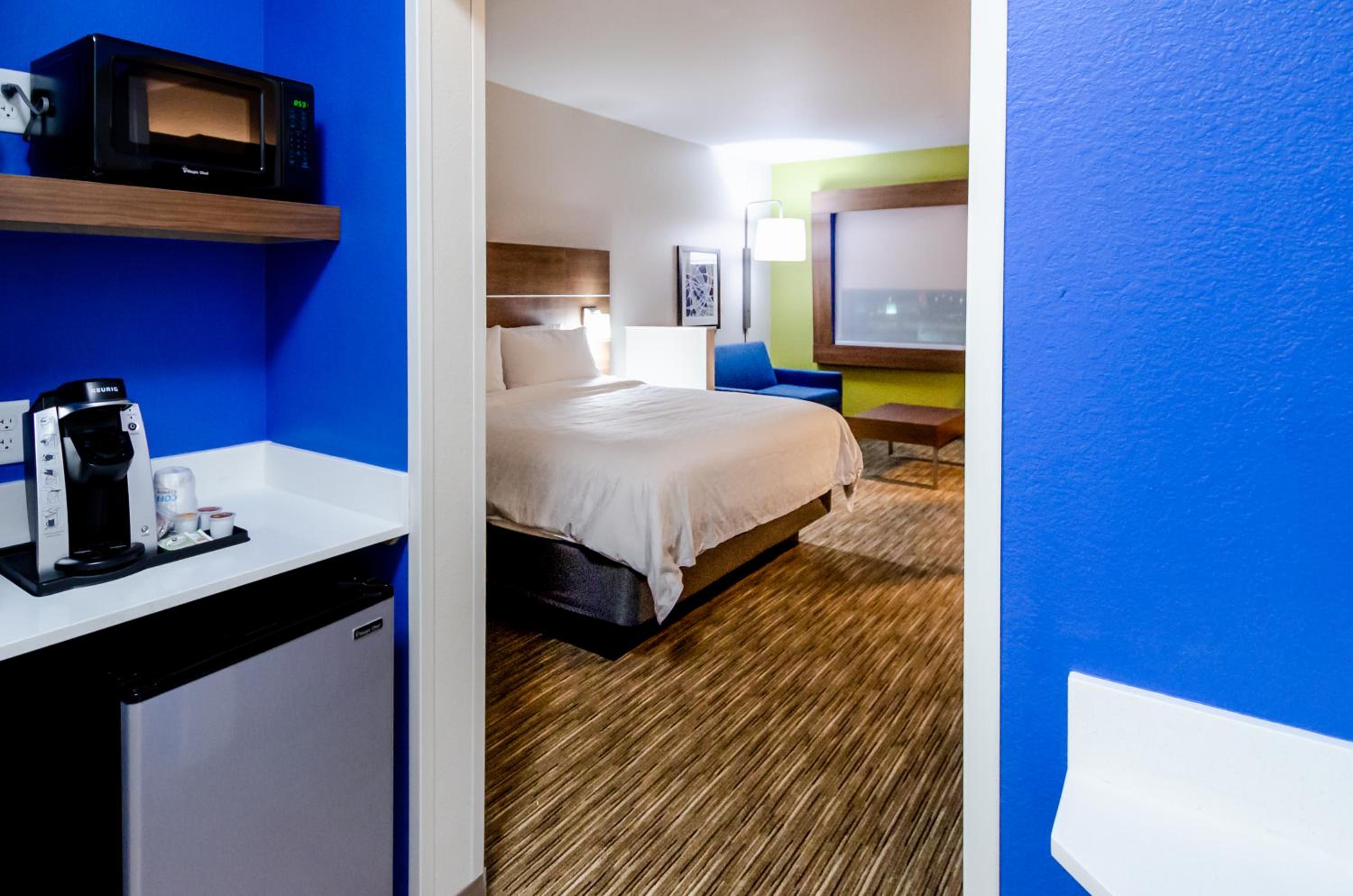 King Suite - Photo 2