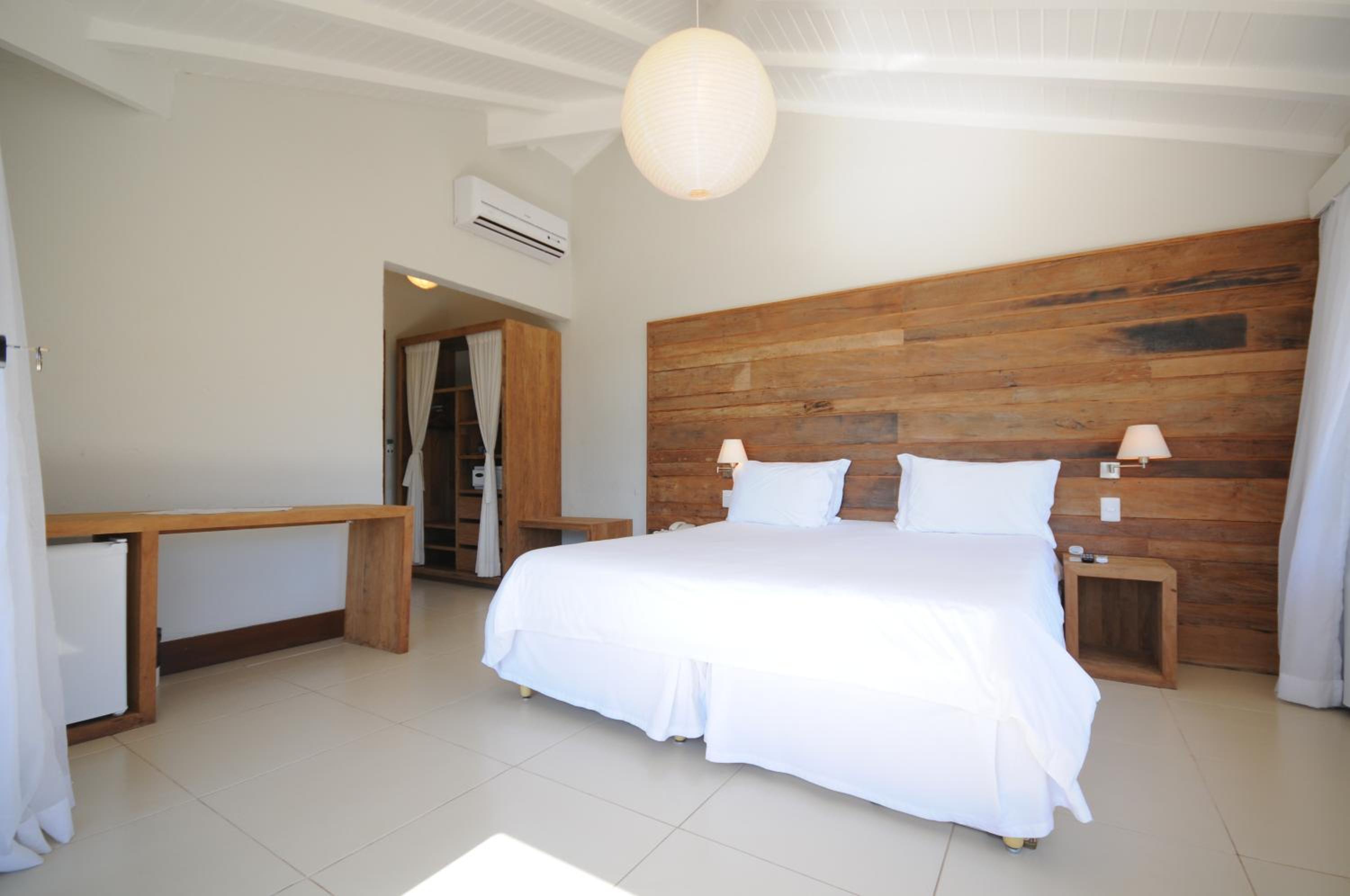 Deluxe Double Room with Sea View and Balcony