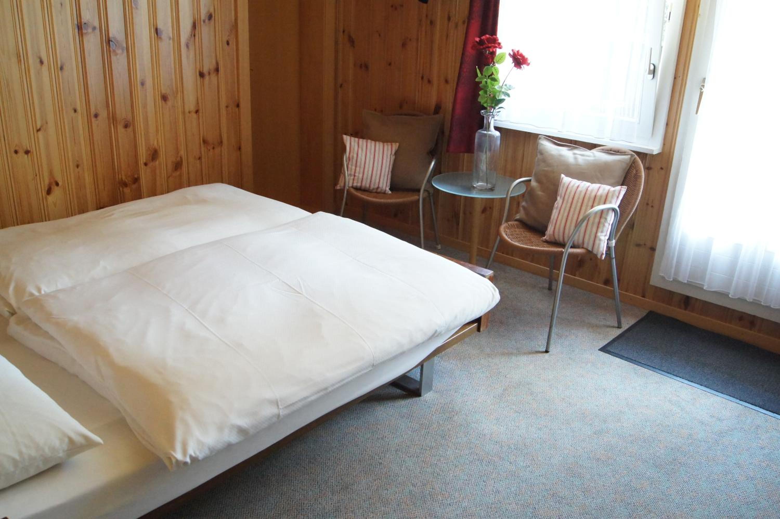 Budget Double Room - Photo 2