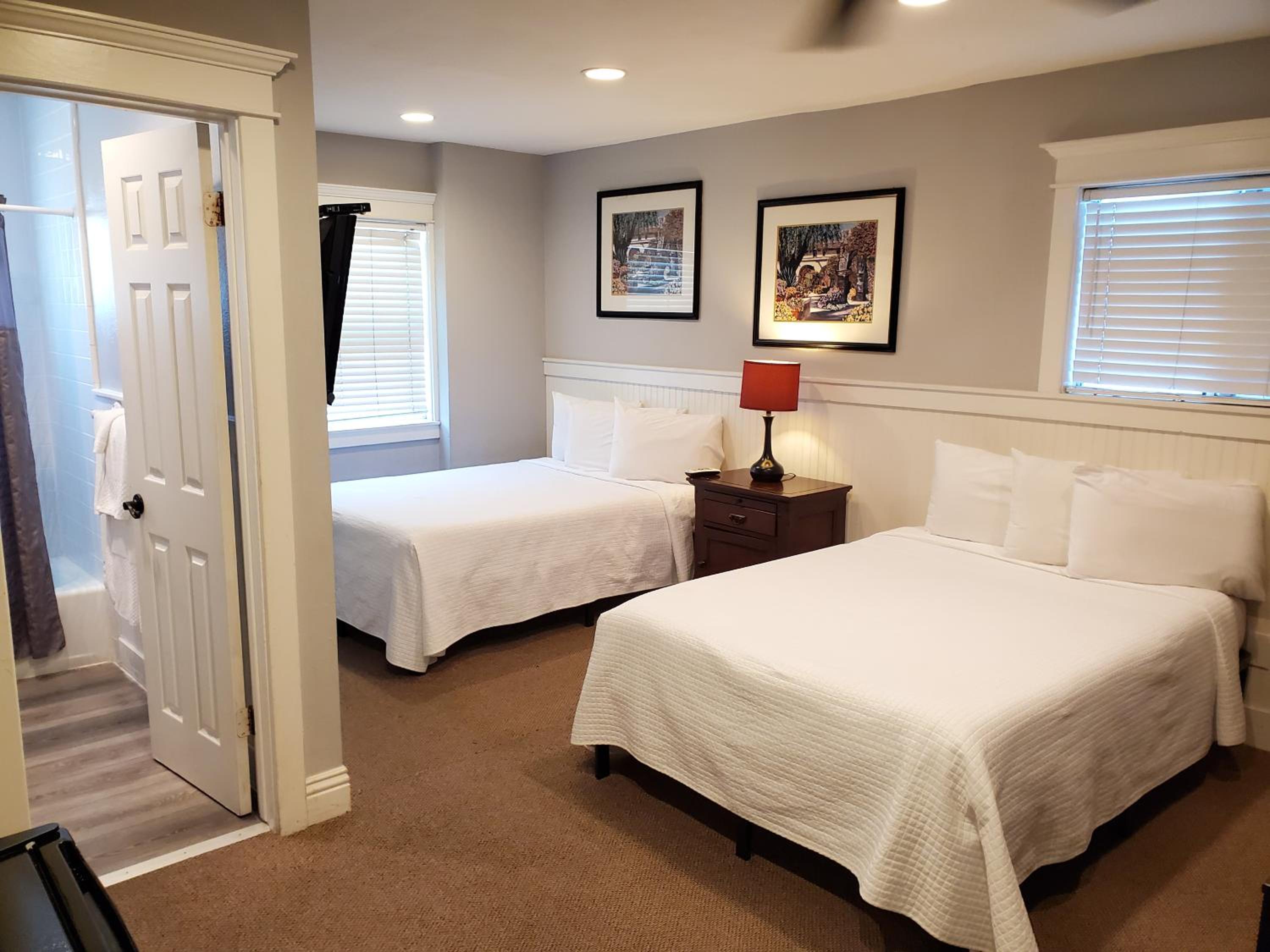 2 Beds, Non Smoking photo 3