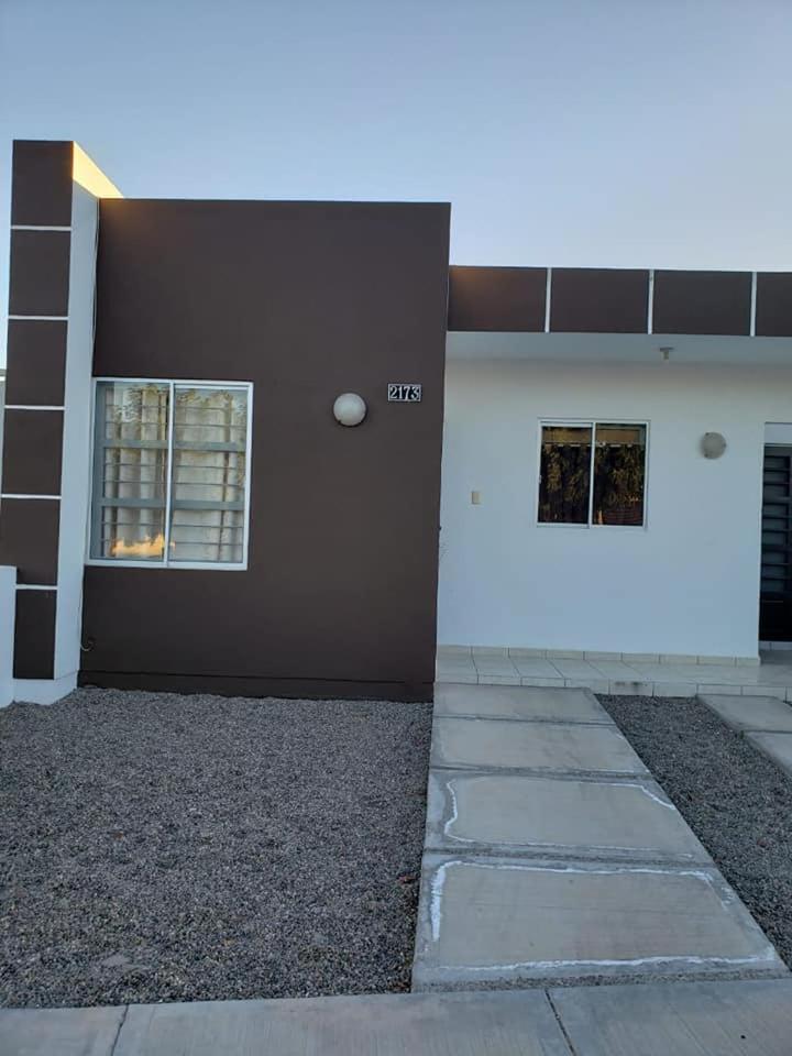 Two-Bedroom House - Photo 3