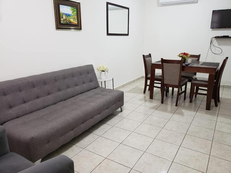 Two-Bedroom House - Photo 7