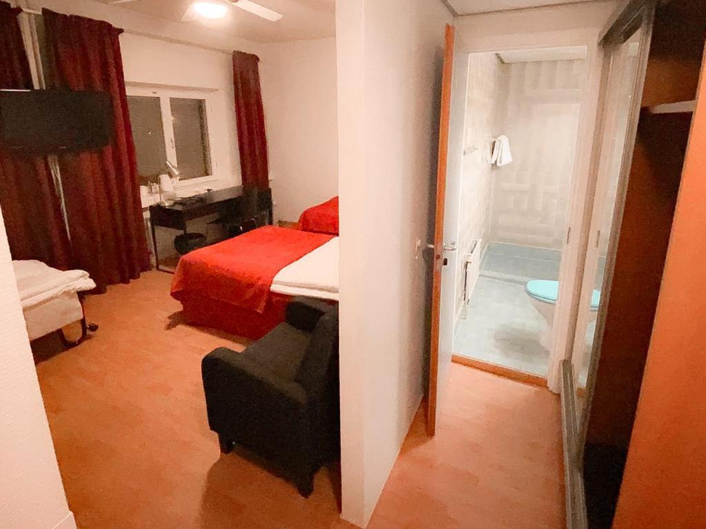 Quadruple Room - Photo 2