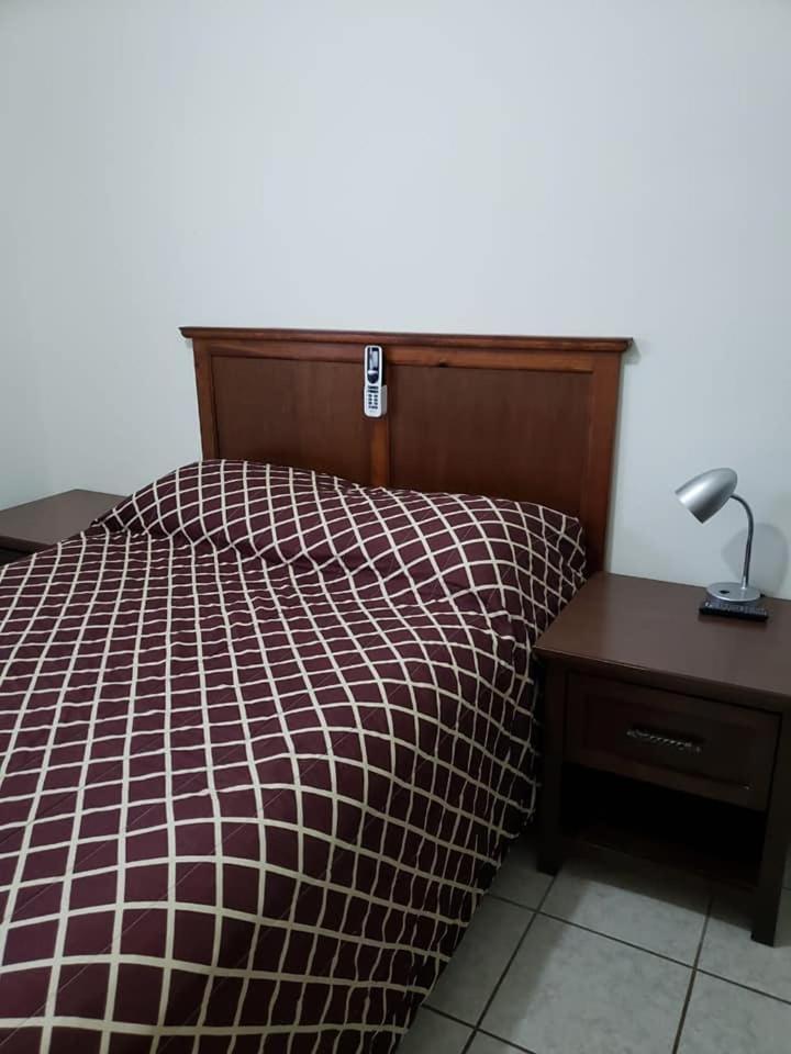 Two-Bedroom House - Photo 11