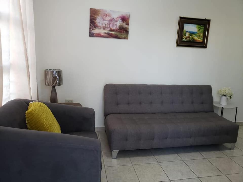 Two-Bedroom House - Photo 12