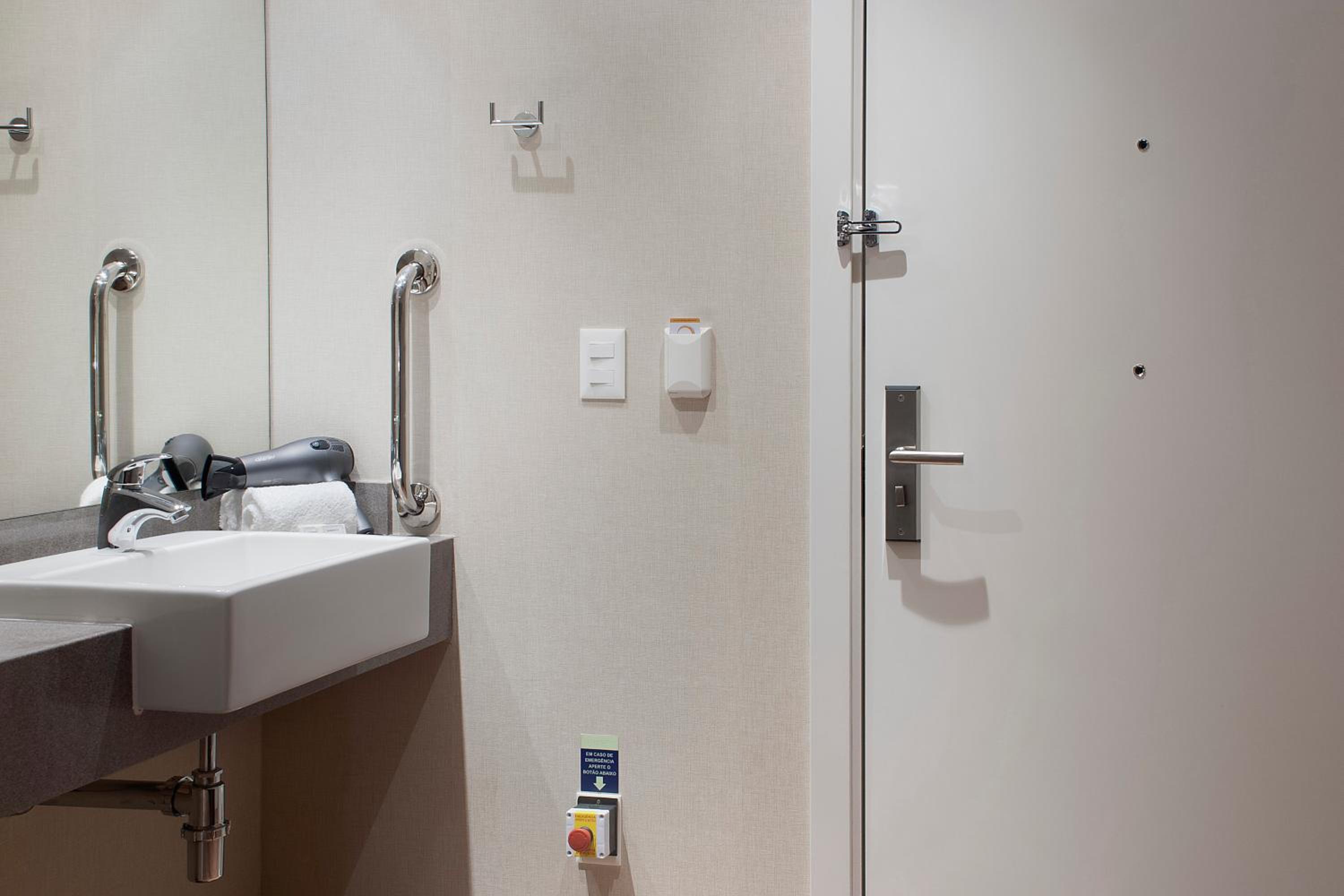 Double Room - Disability Access thumbnail 5