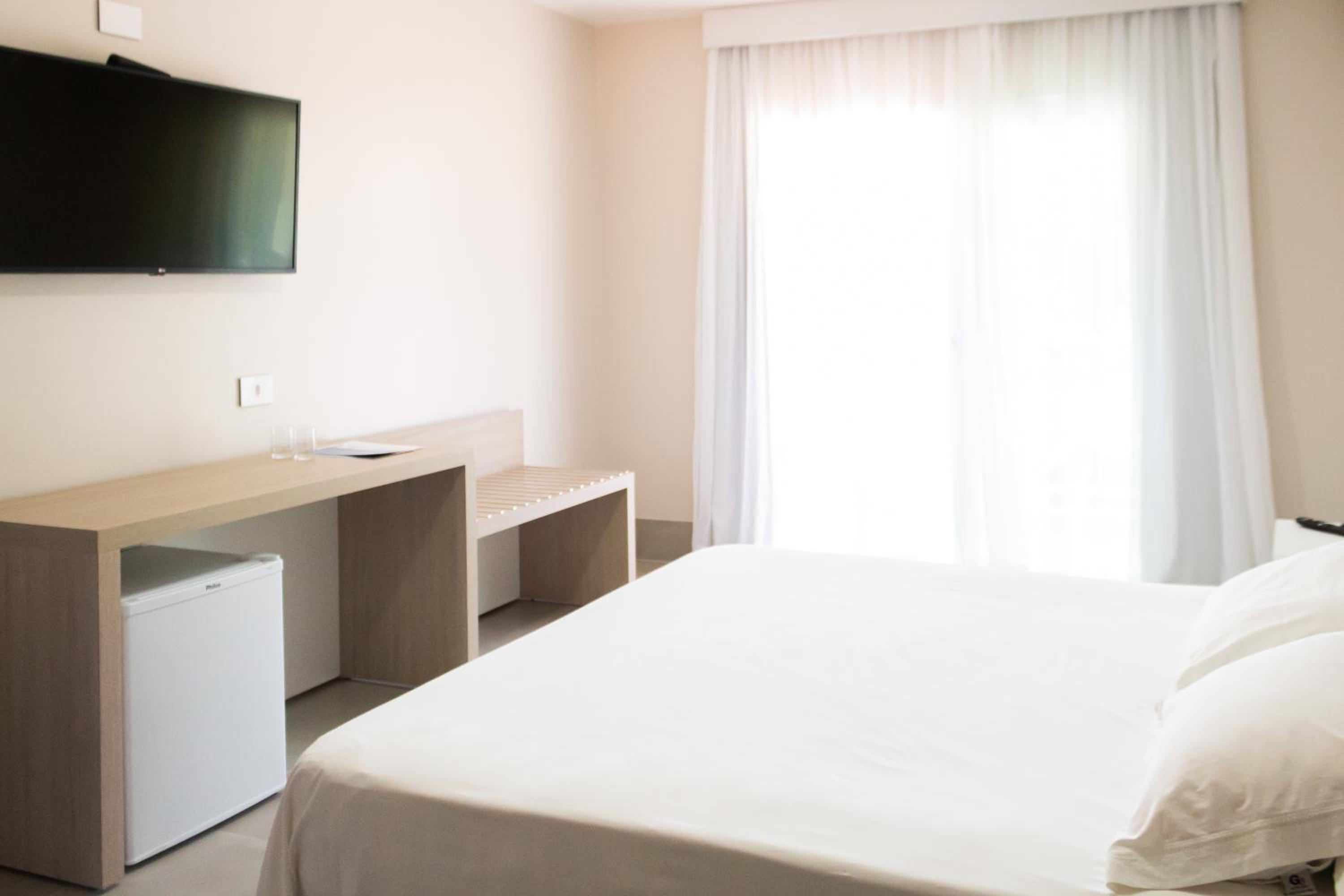 Deluxe Suite - Photo 5