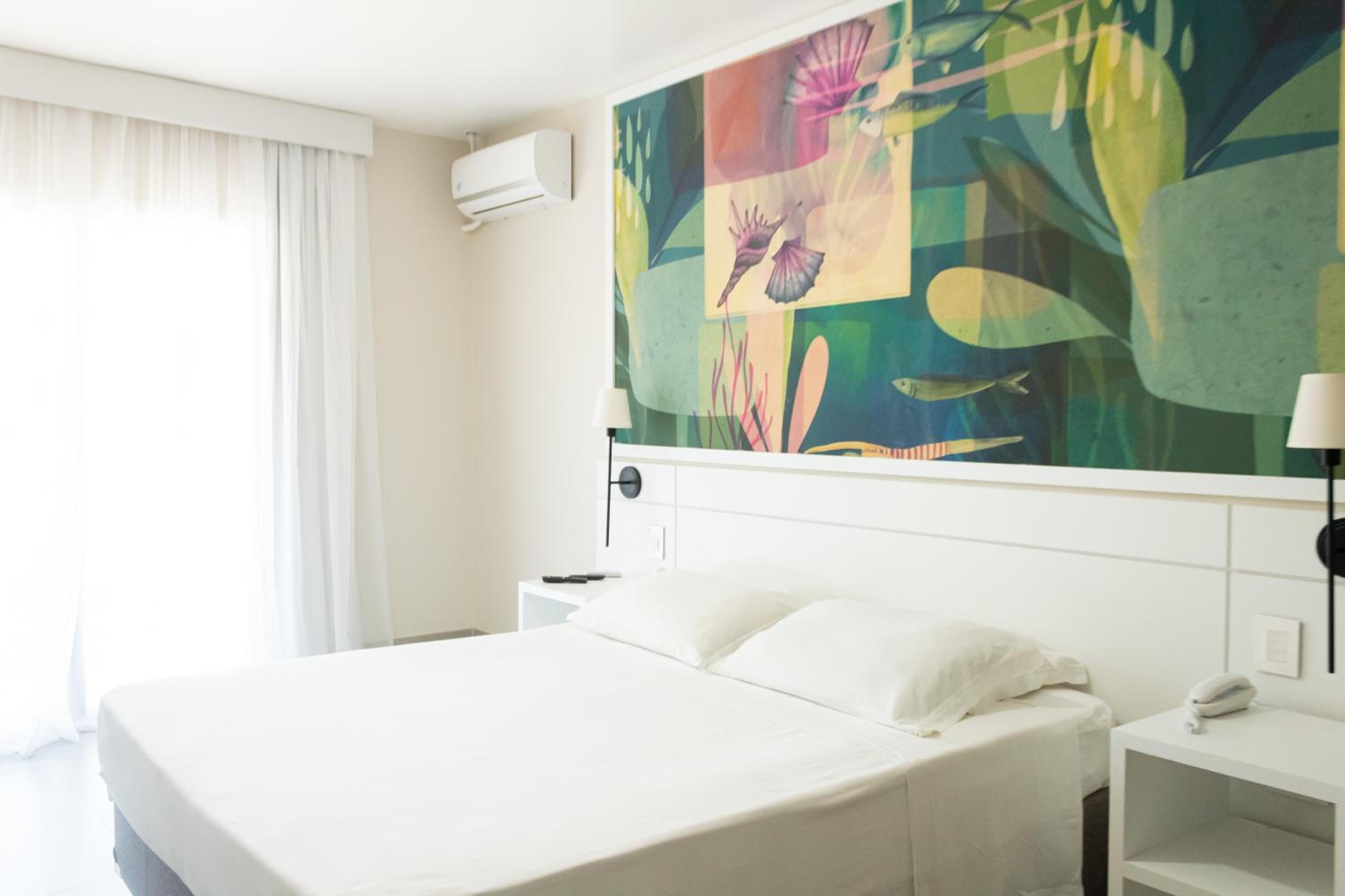 Deluxe Suite - Photo 6