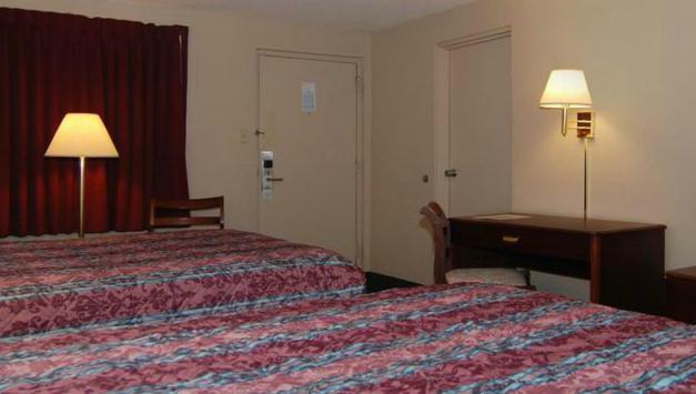 Double Room - Photo 9