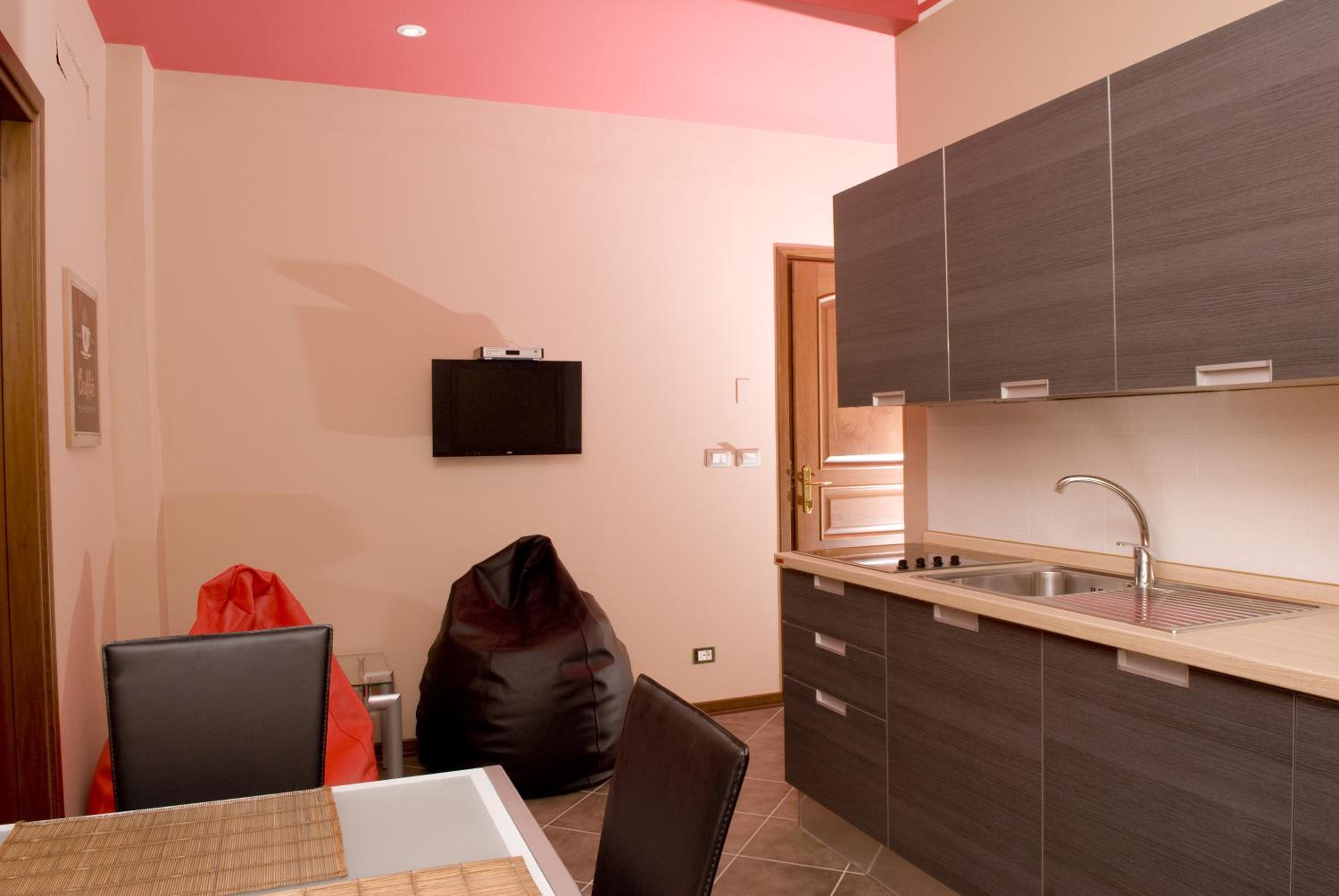 One-Bedroom Apartment (2 Adults) photo 2