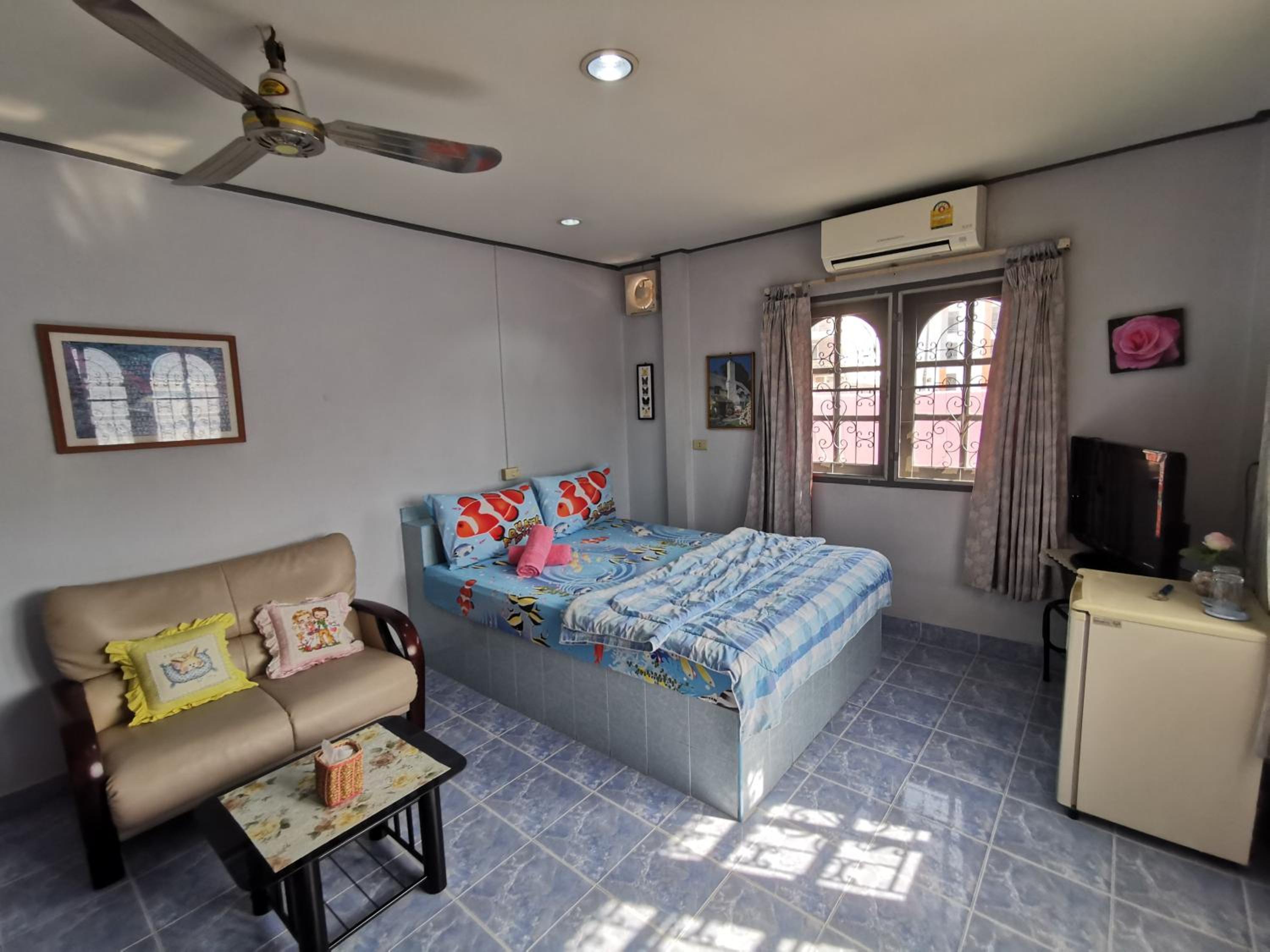 Standard Double Room - Photo 7