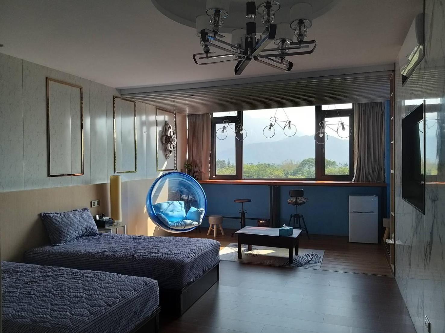 Twin Room with Mountain View photo 1