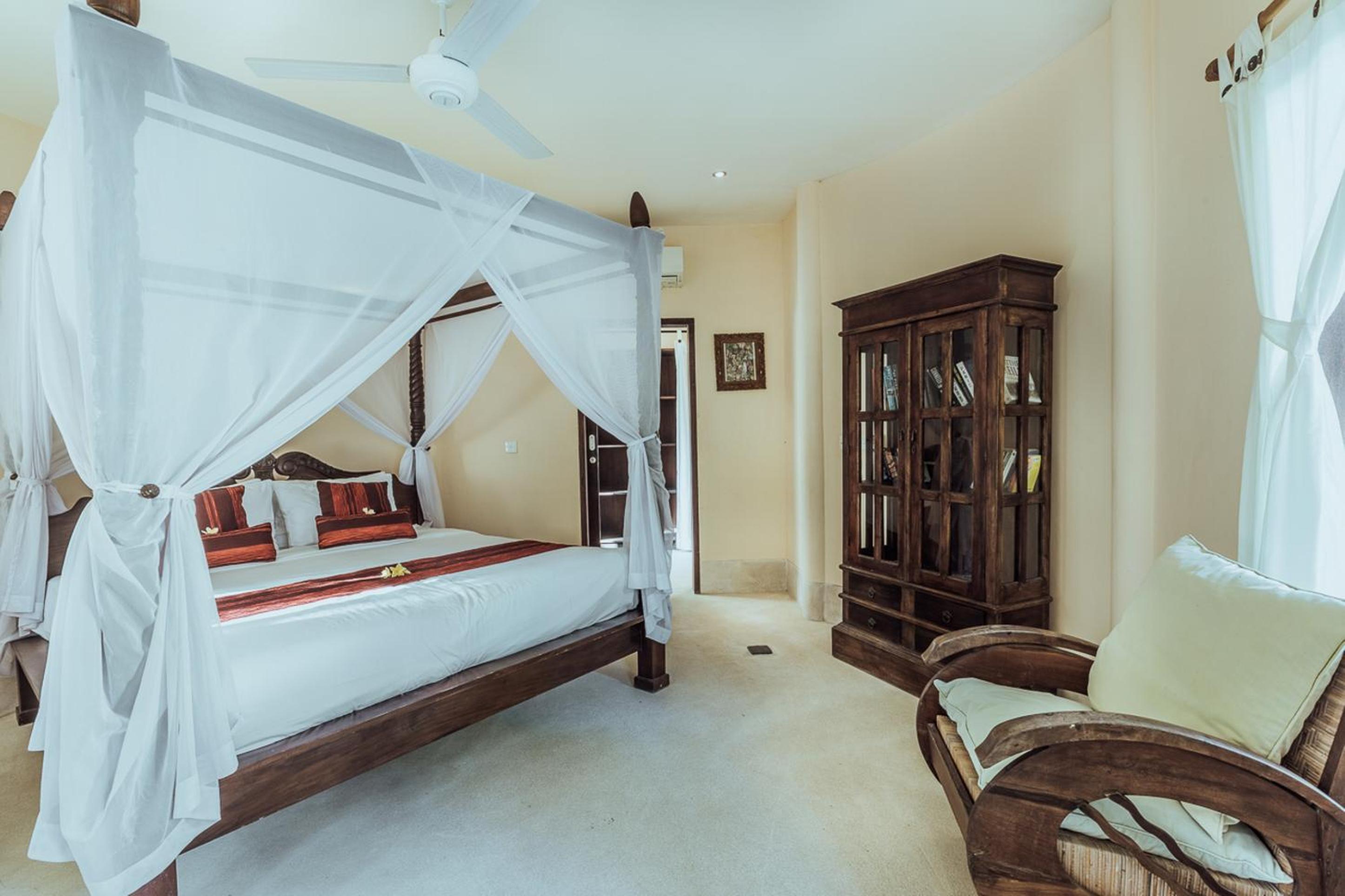 Double Room with Pool View or Garden View - Photo 1