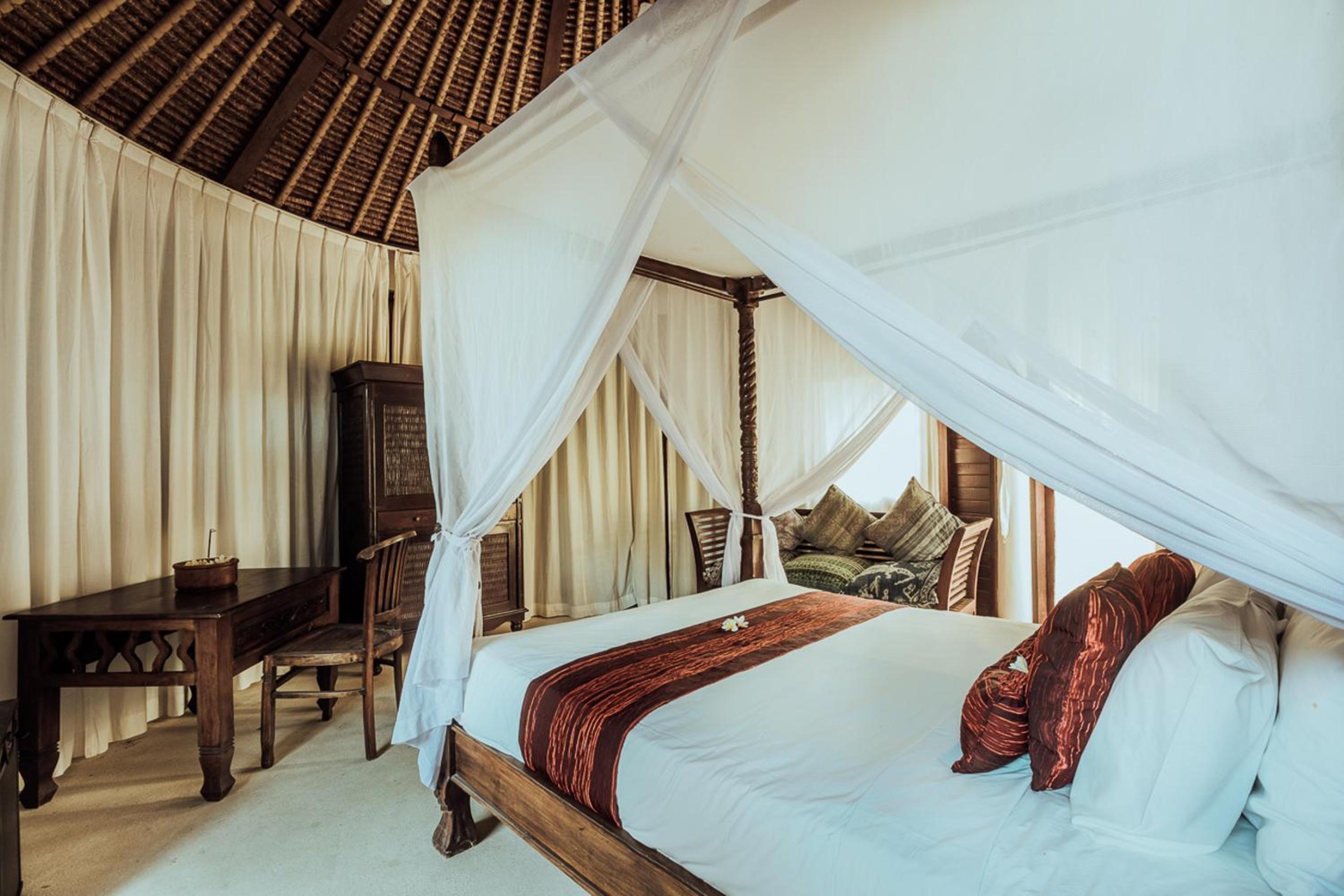 Double Room with Balcony and Pool View or Garden View - Photo 6