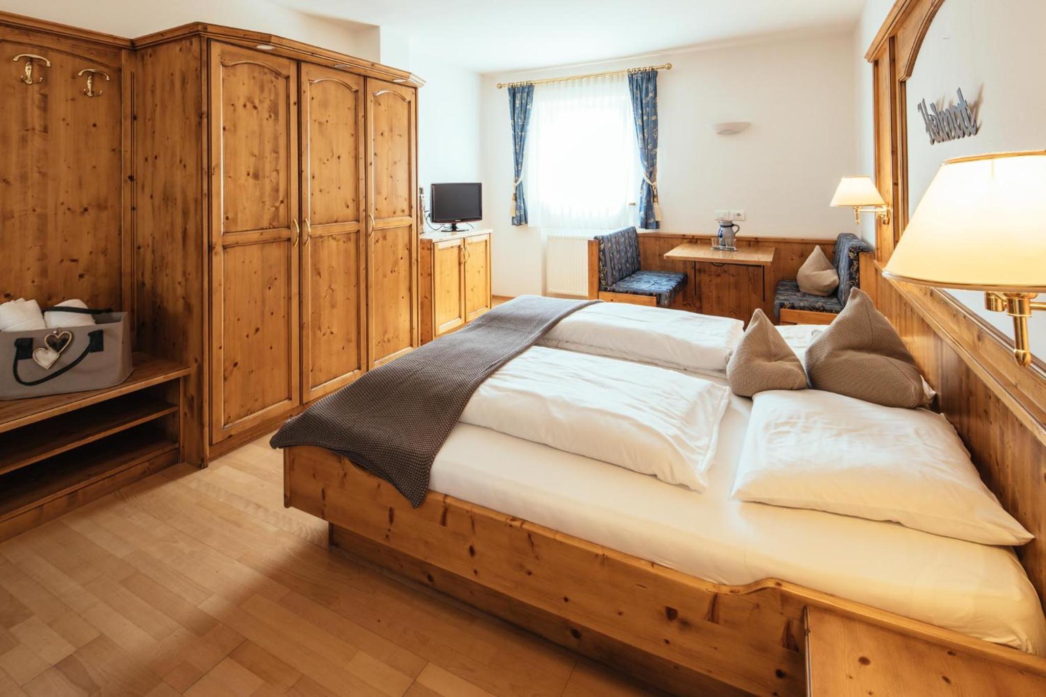 Double Room - Photo 5