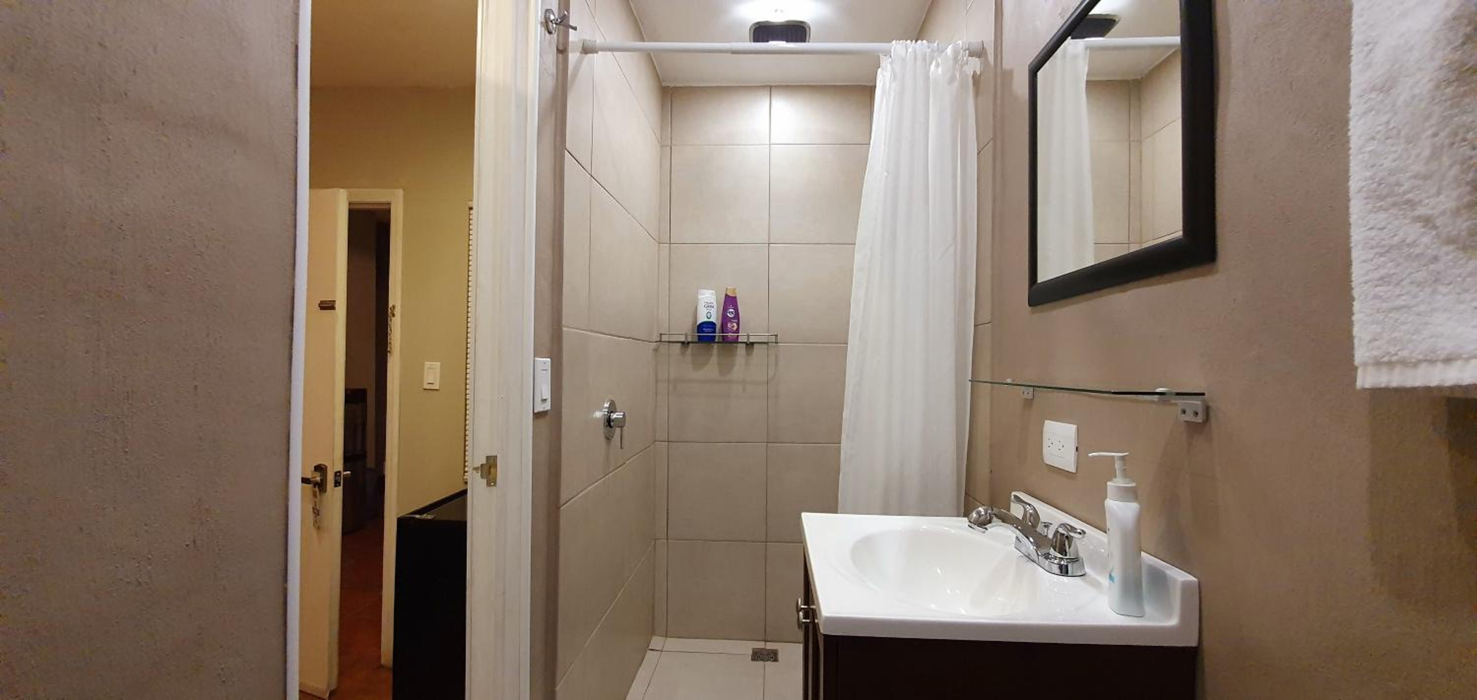 Standard Double Room with Fan - Photo 9