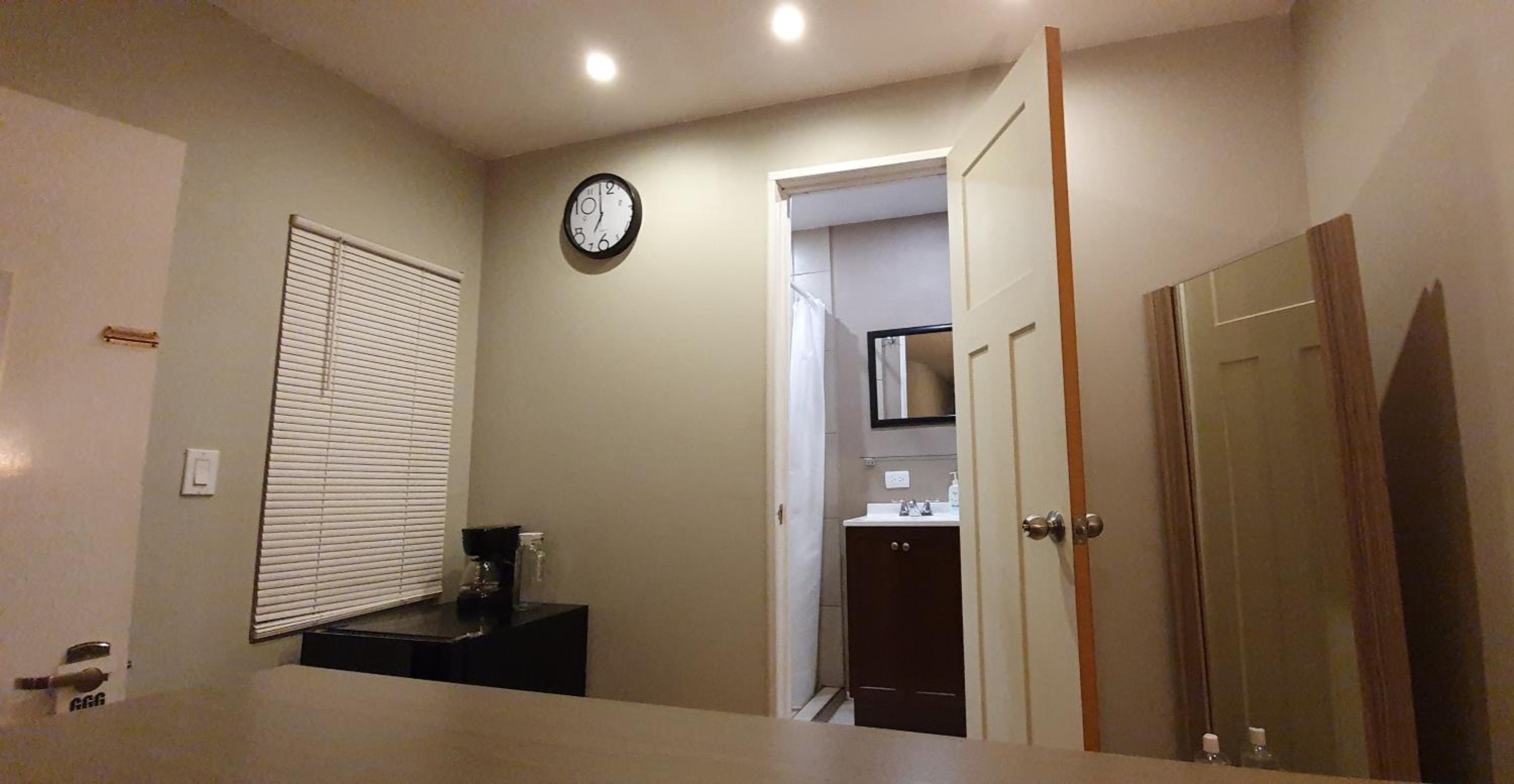 Standard Double Room with Fan - Photo 1