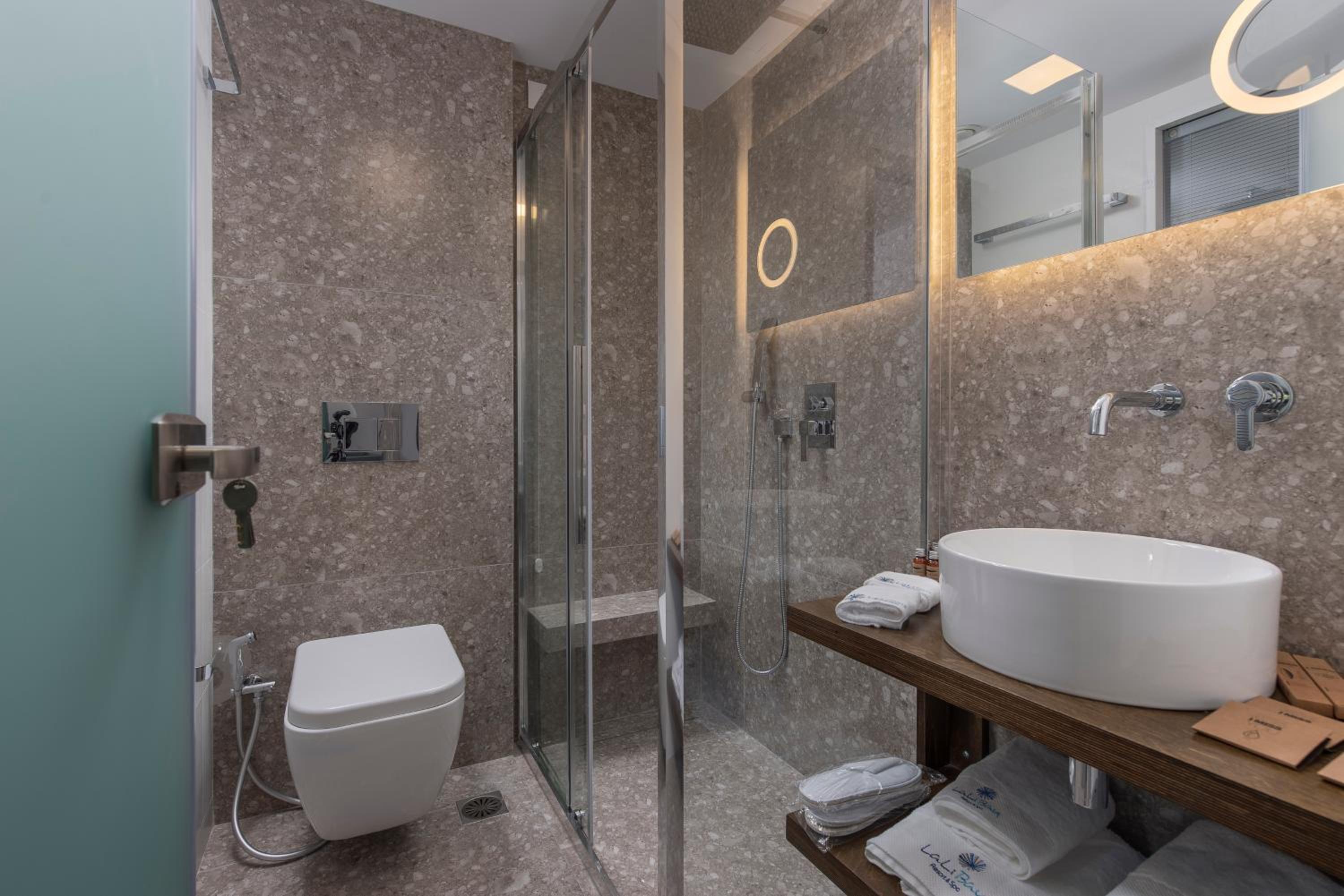 Triple Room with Terrace photo 2