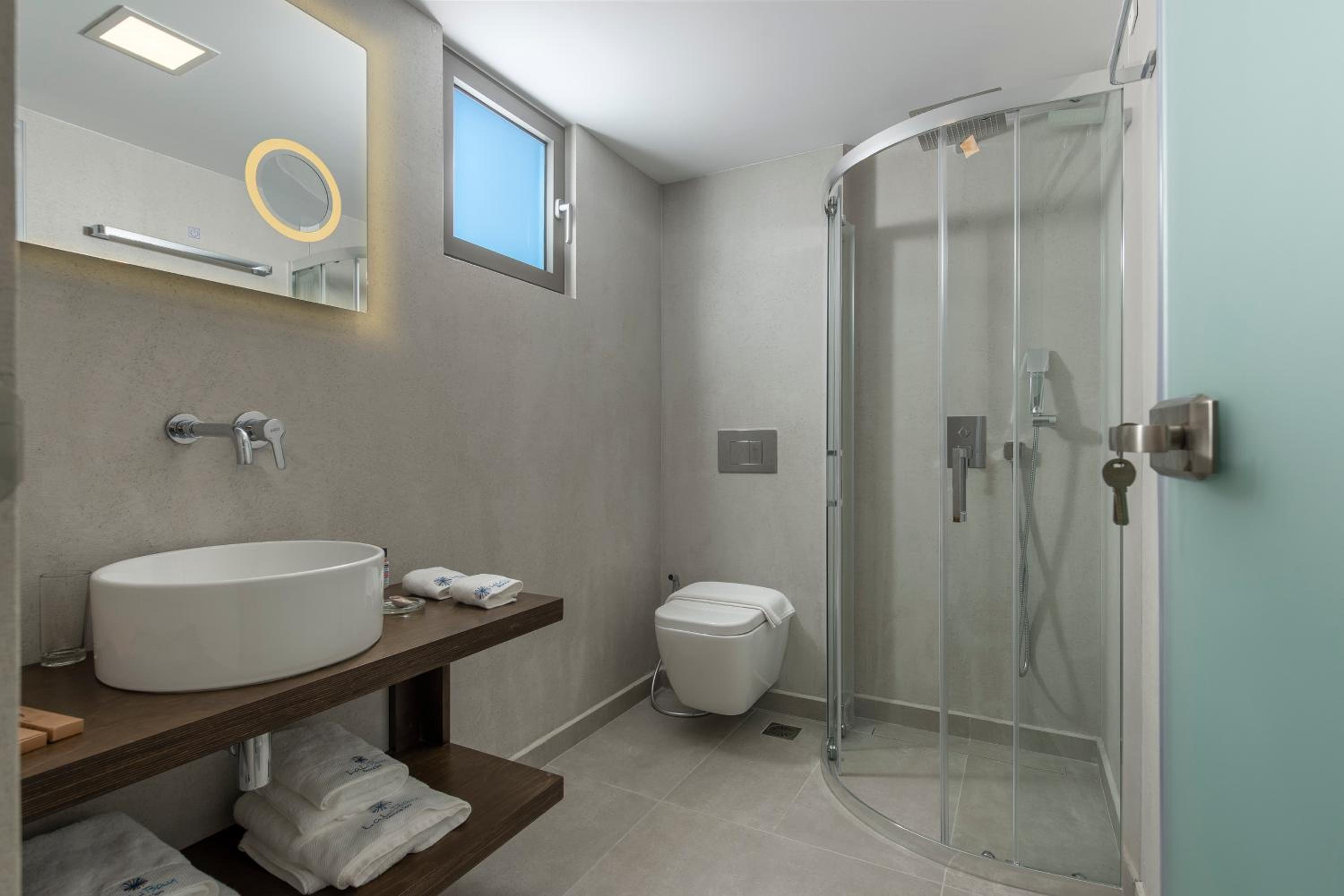 Superior Suite with Sea View photo 3