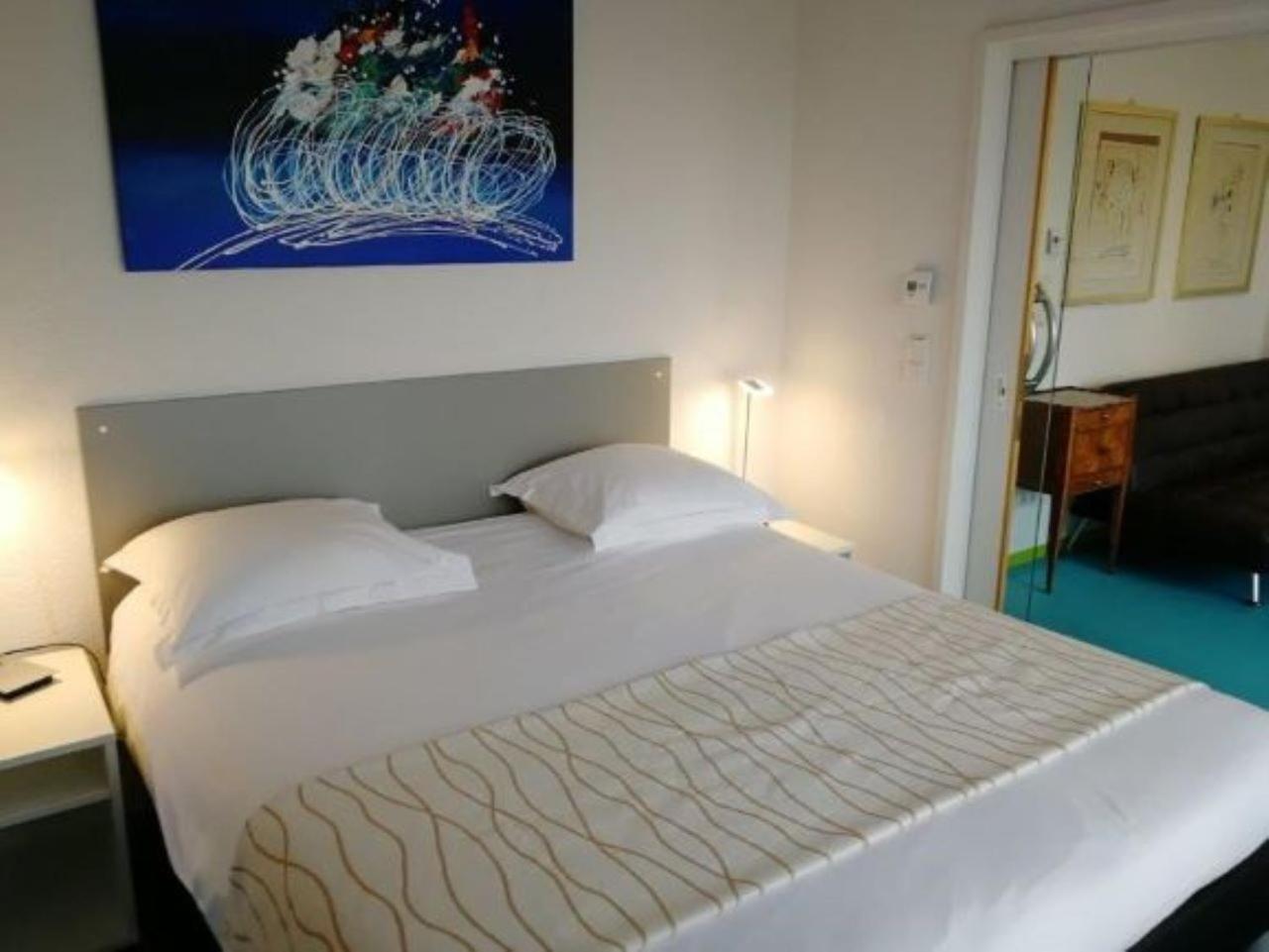 Suite with Garden View