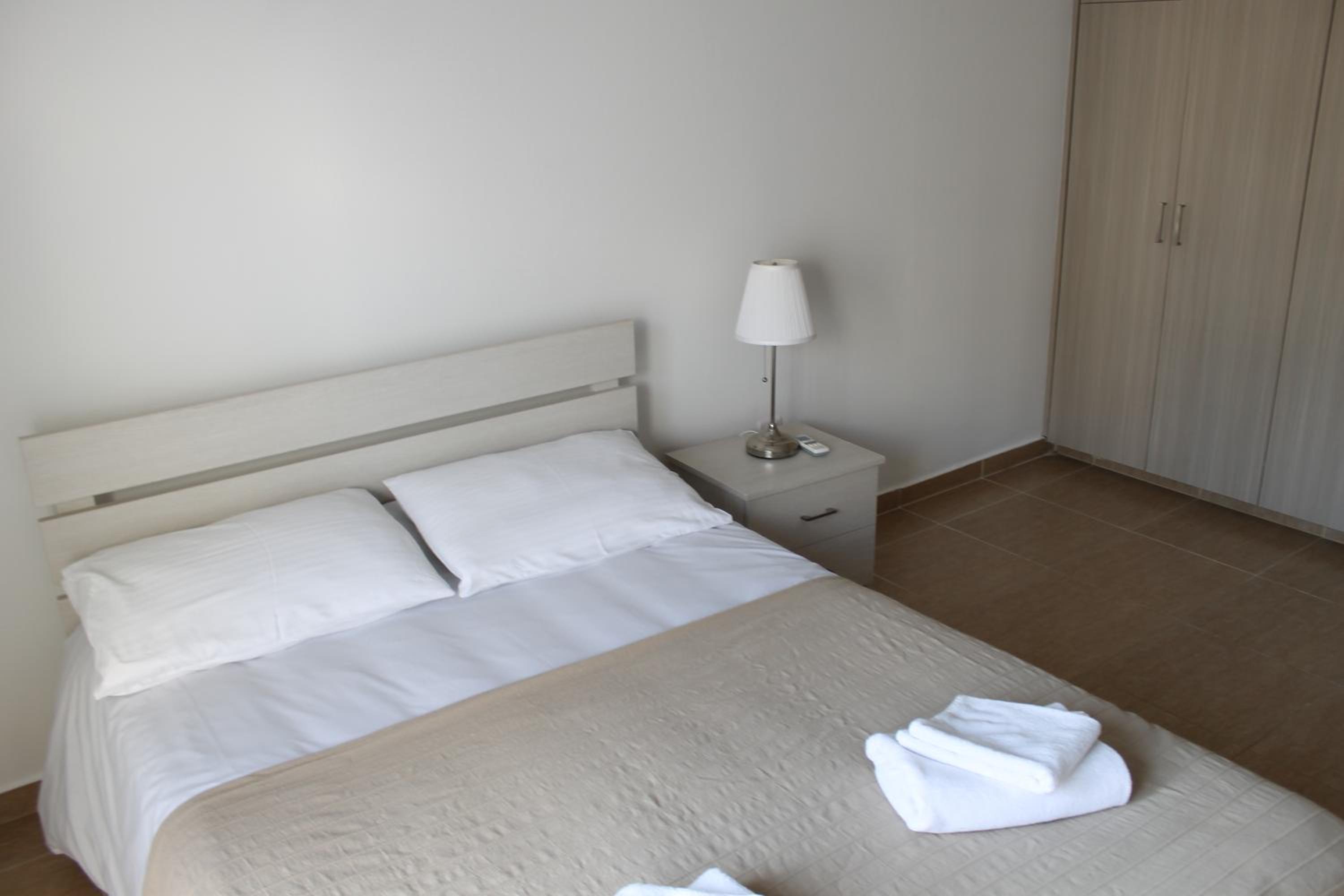 Two-Bedroom Apartment with Balcony photo 3