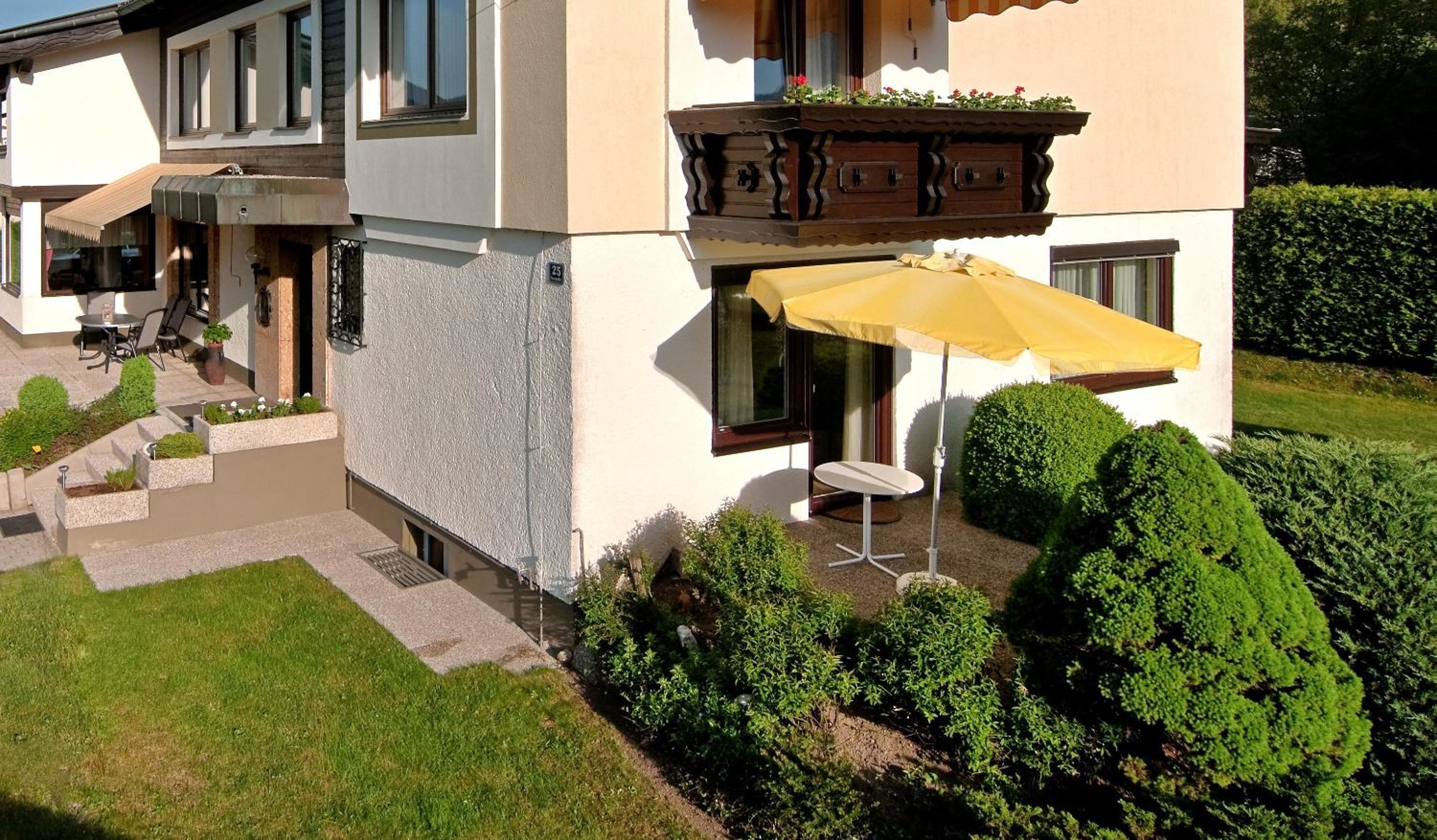 Apartment with Terrace photo 3