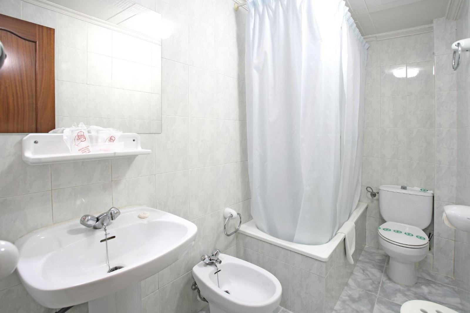 Triple Room - Photo 3