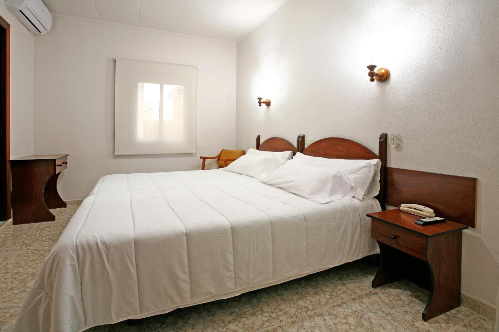 Double Room - Photo 8