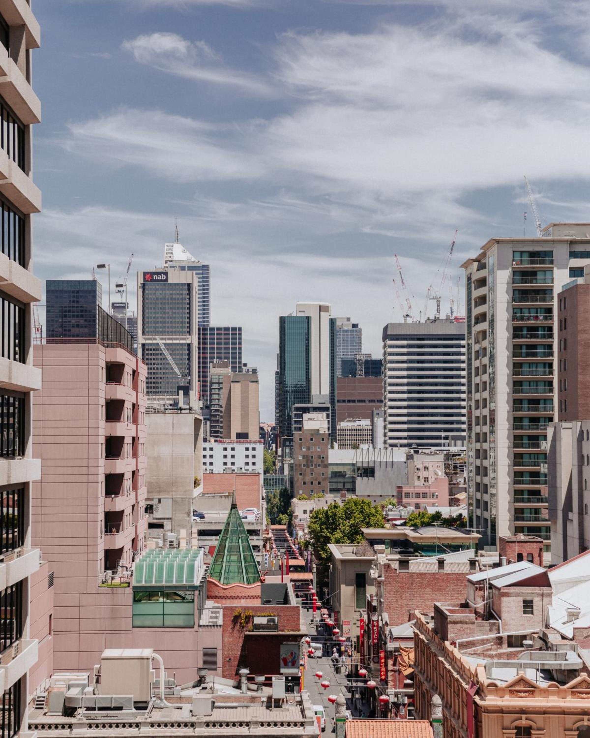 Two Bedroom Penthouse Suite – complimentary drinks during hosted hour and WiFi thumbnail 6