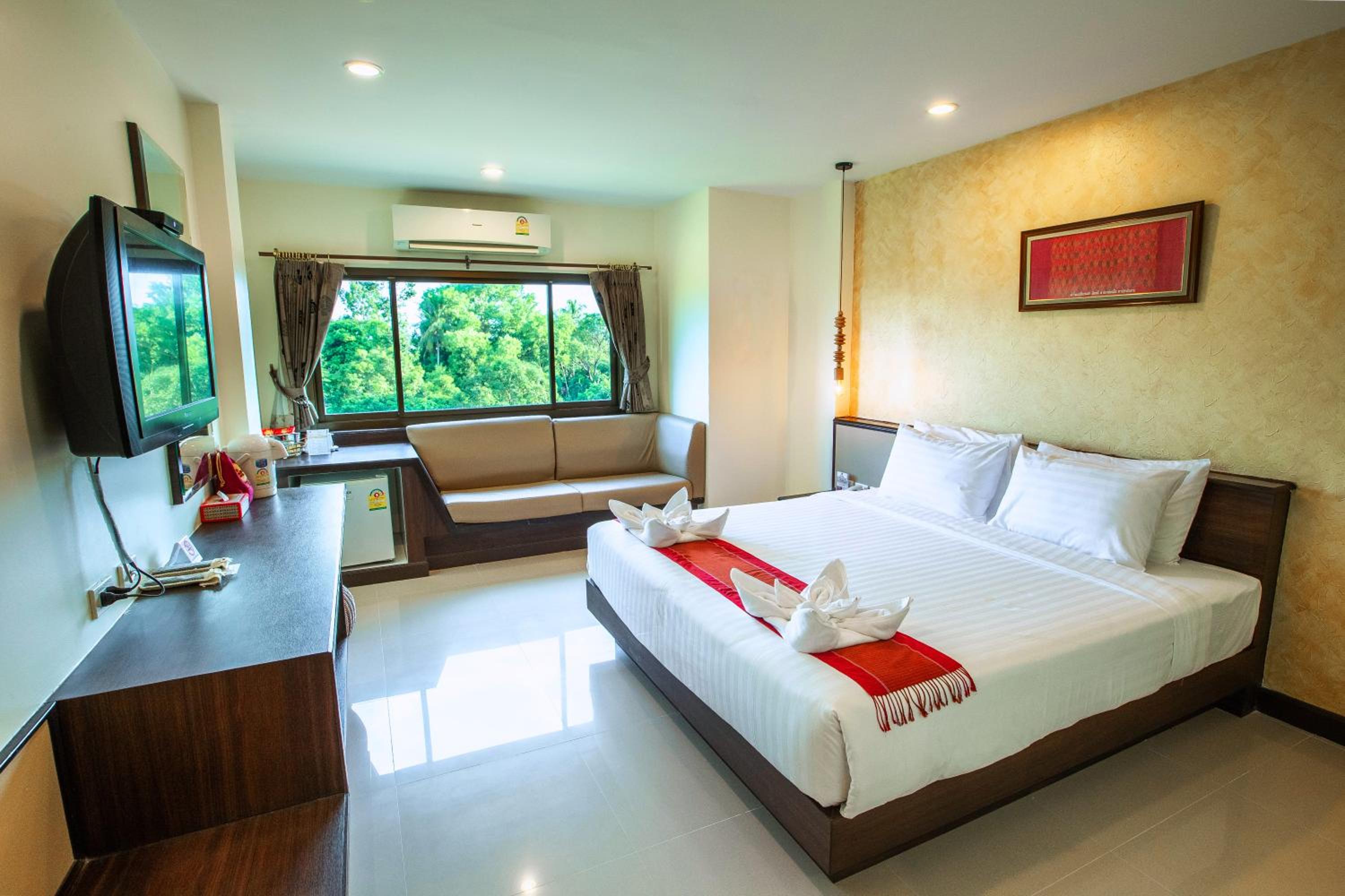 Superior King Room