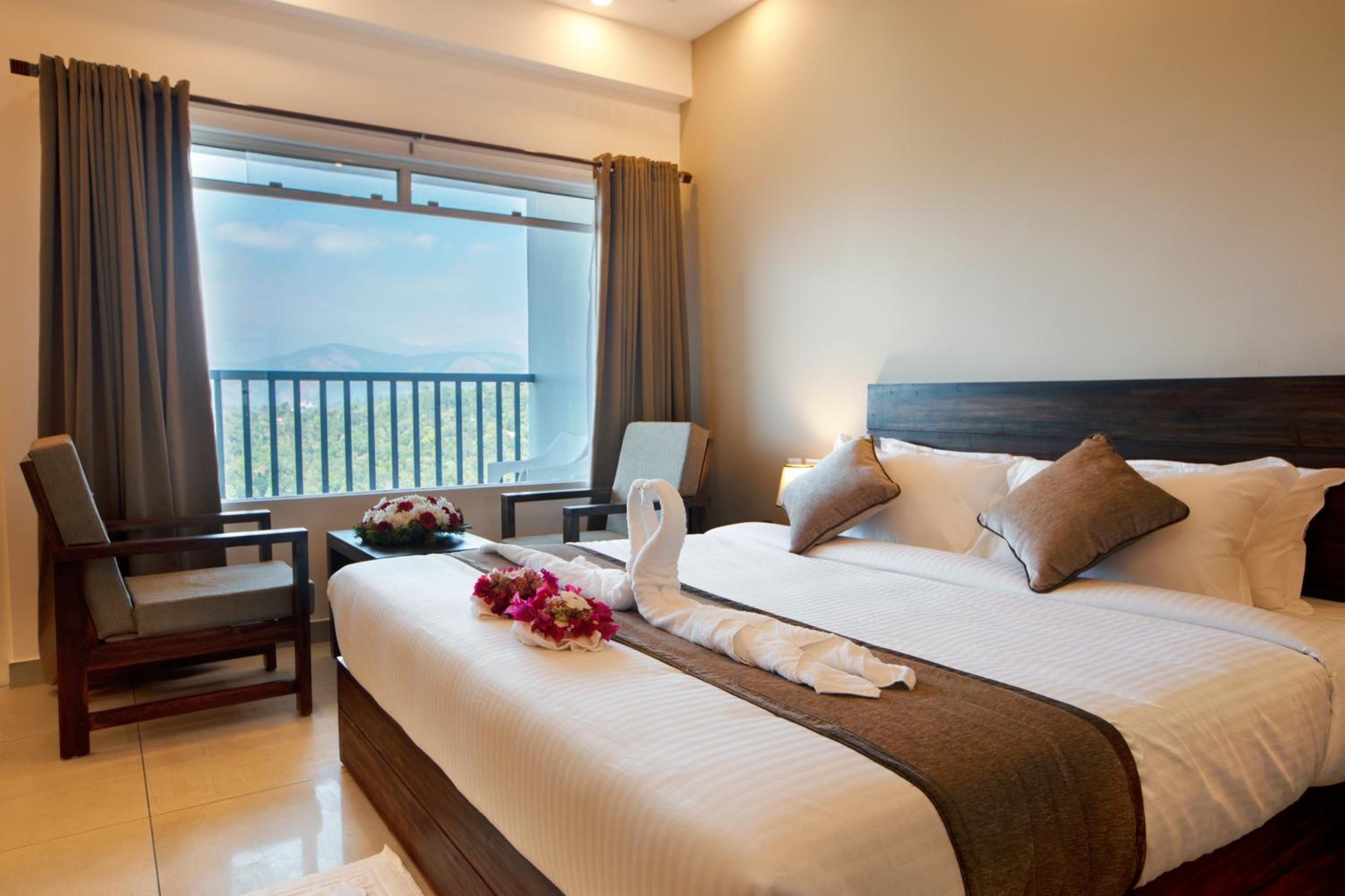 Deluxe Double Room with Balcony - Photo 1