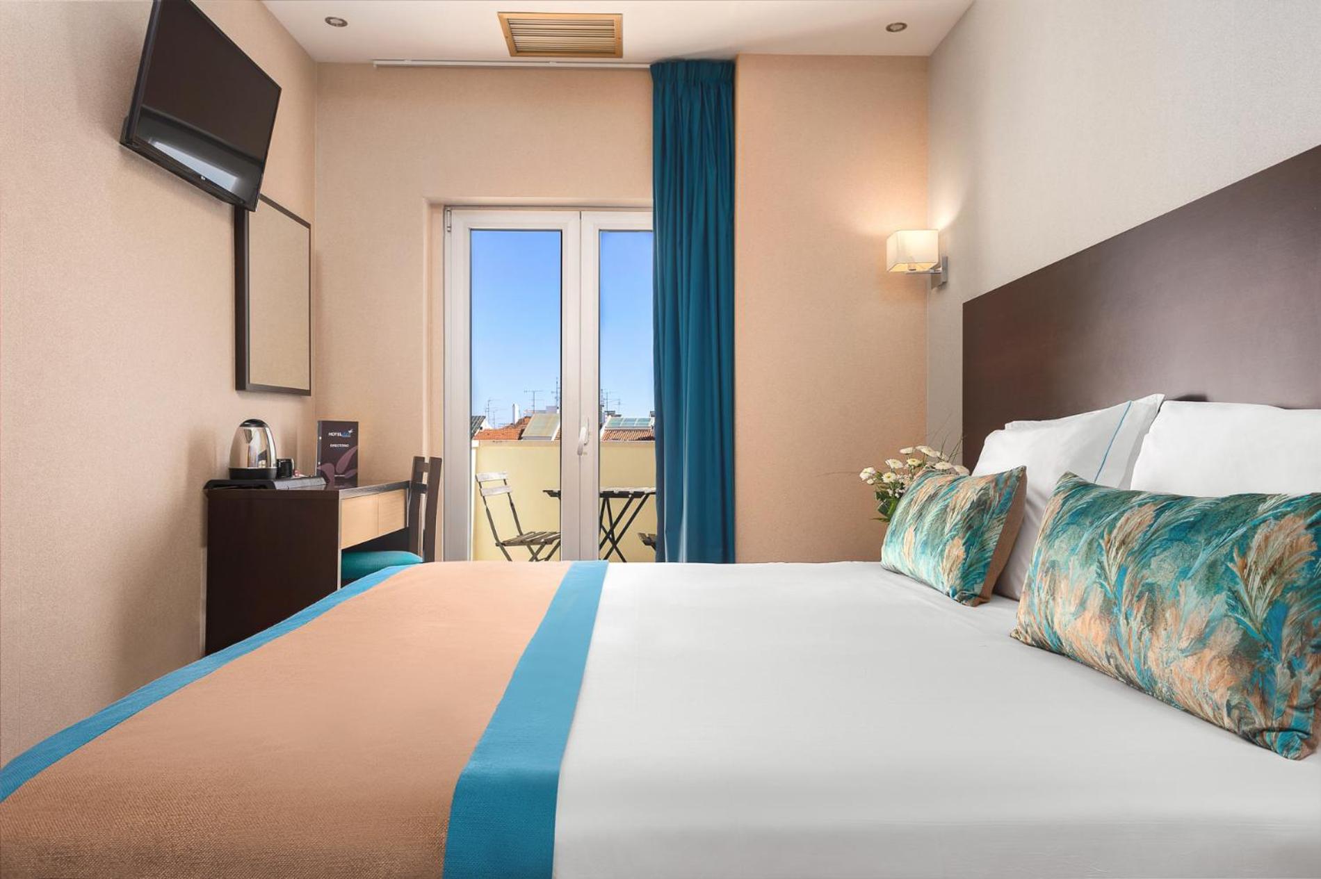 Double or Twin Room photo 2