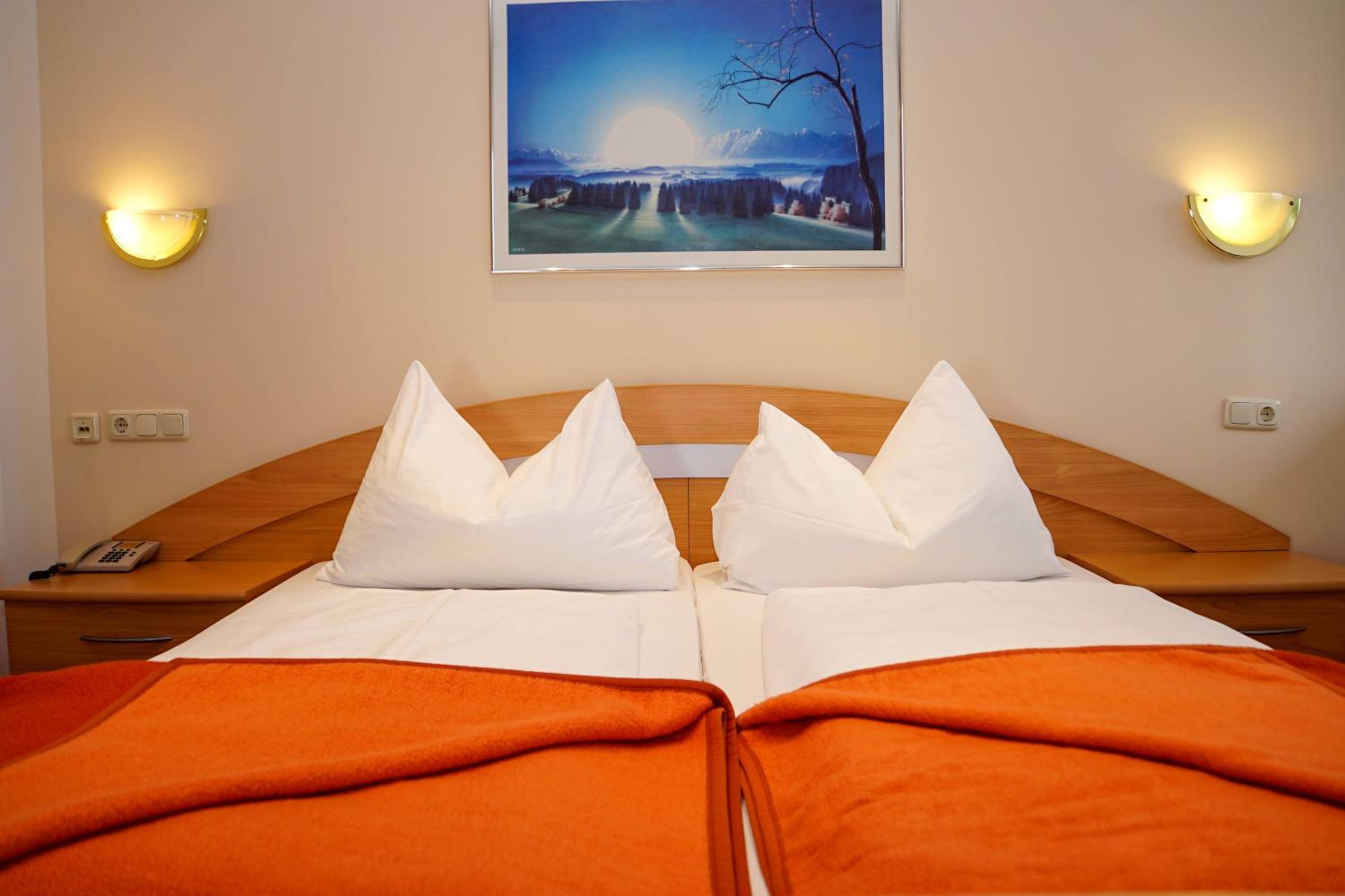 Double Room - Photo 2